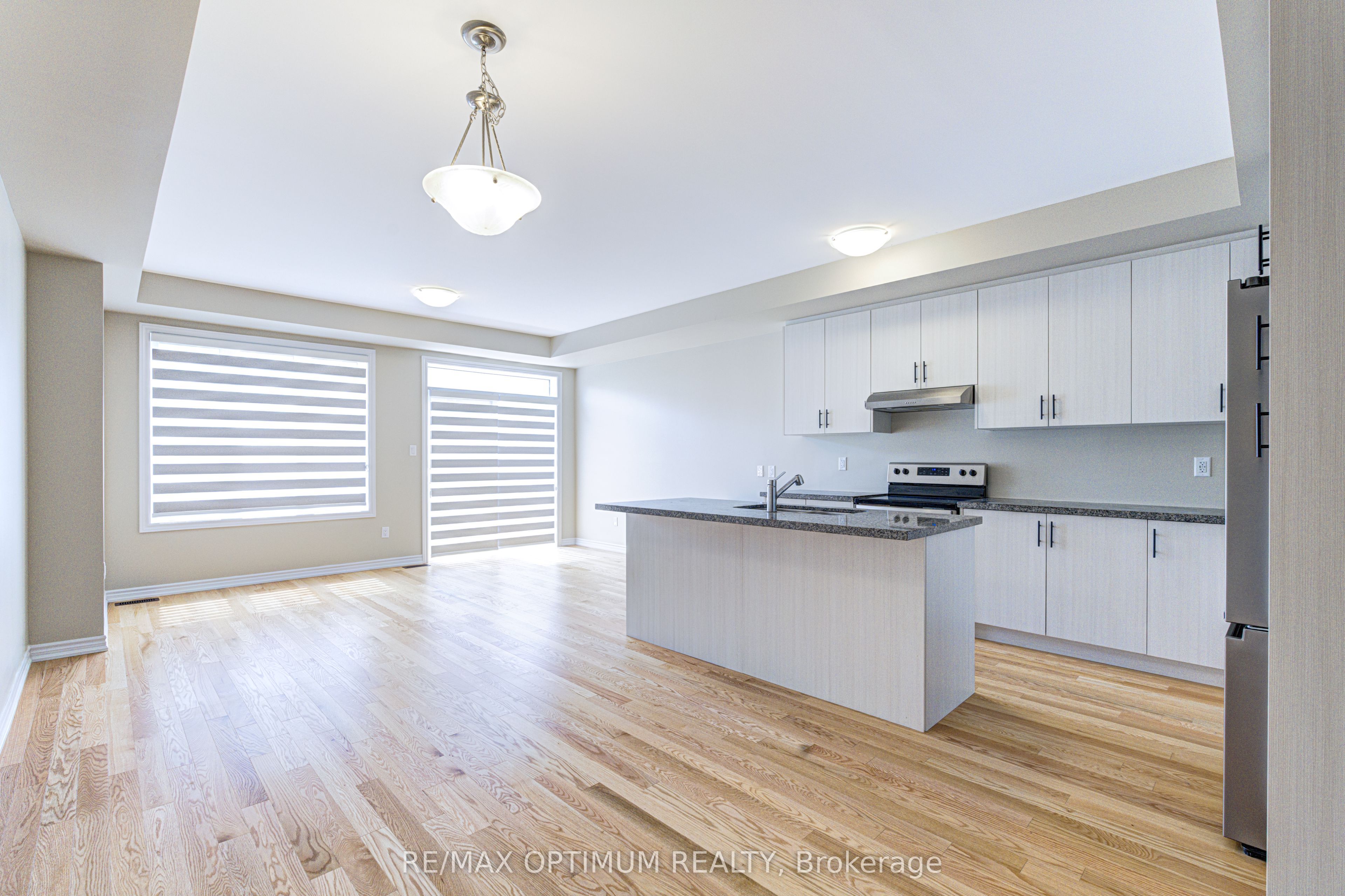 1420 Oakmont Common Property Photo 2
