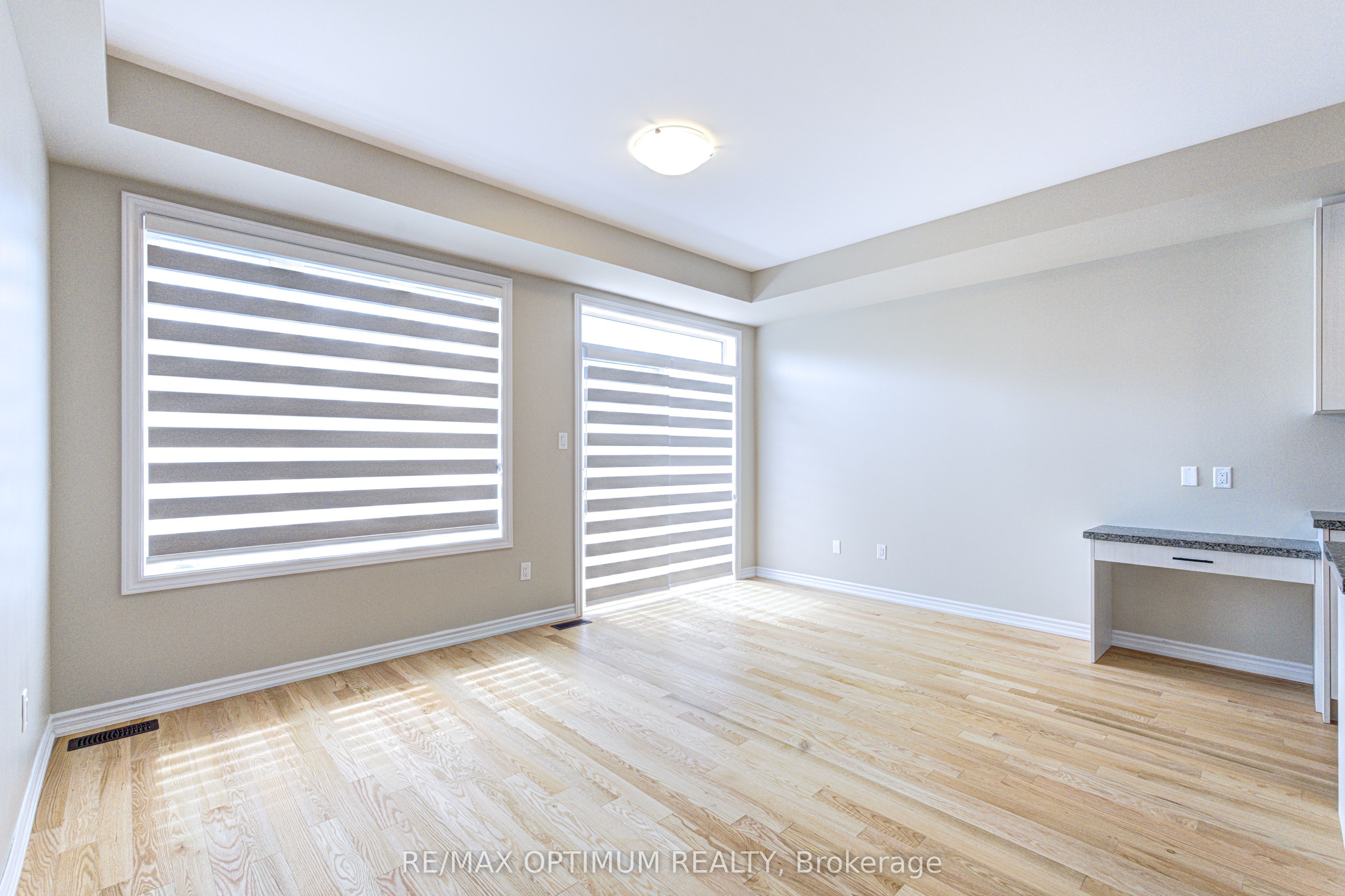 1420 Oakmont Common Property Photo 4