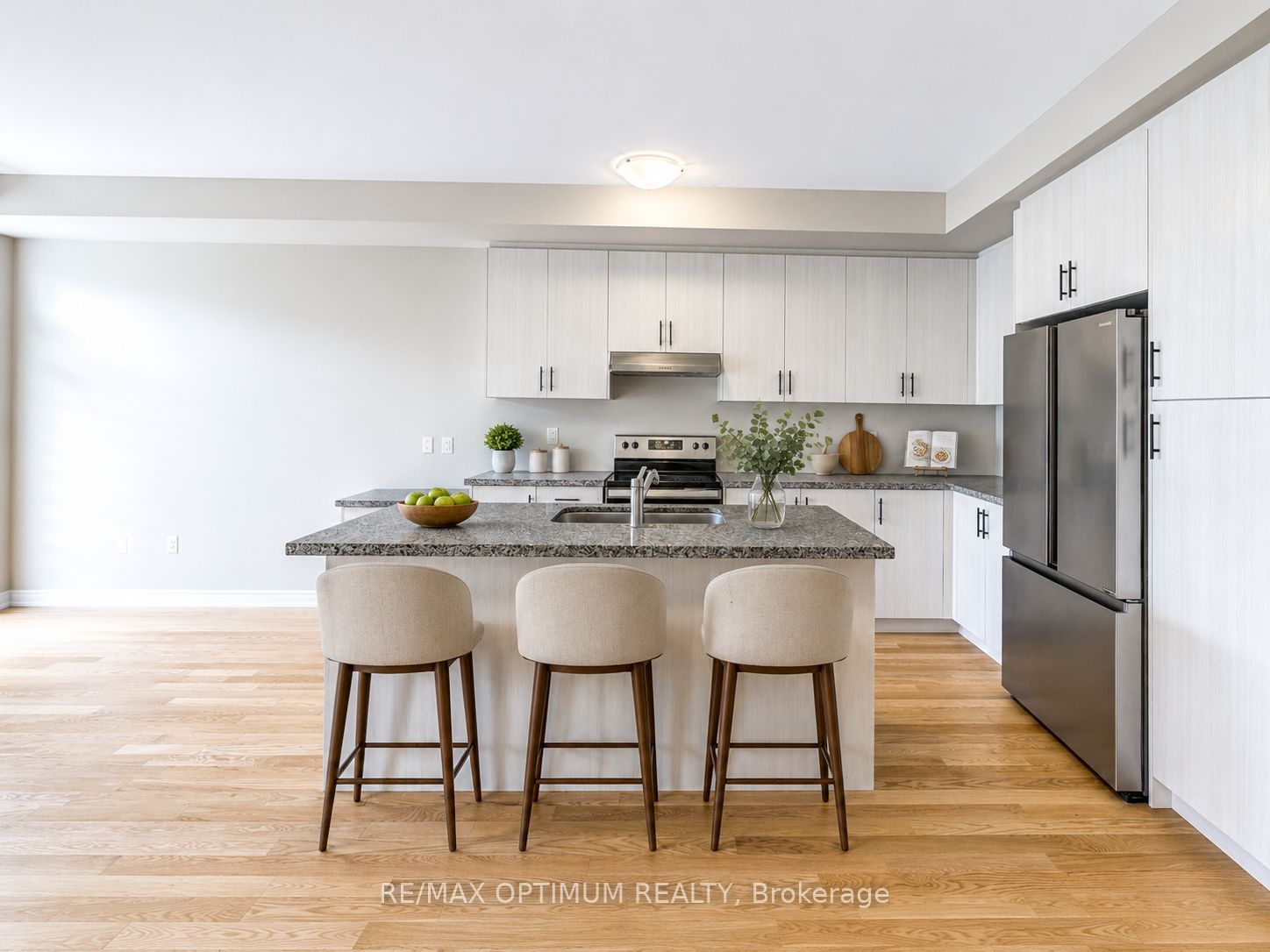 1420 Oakmont Common Property Photo 10