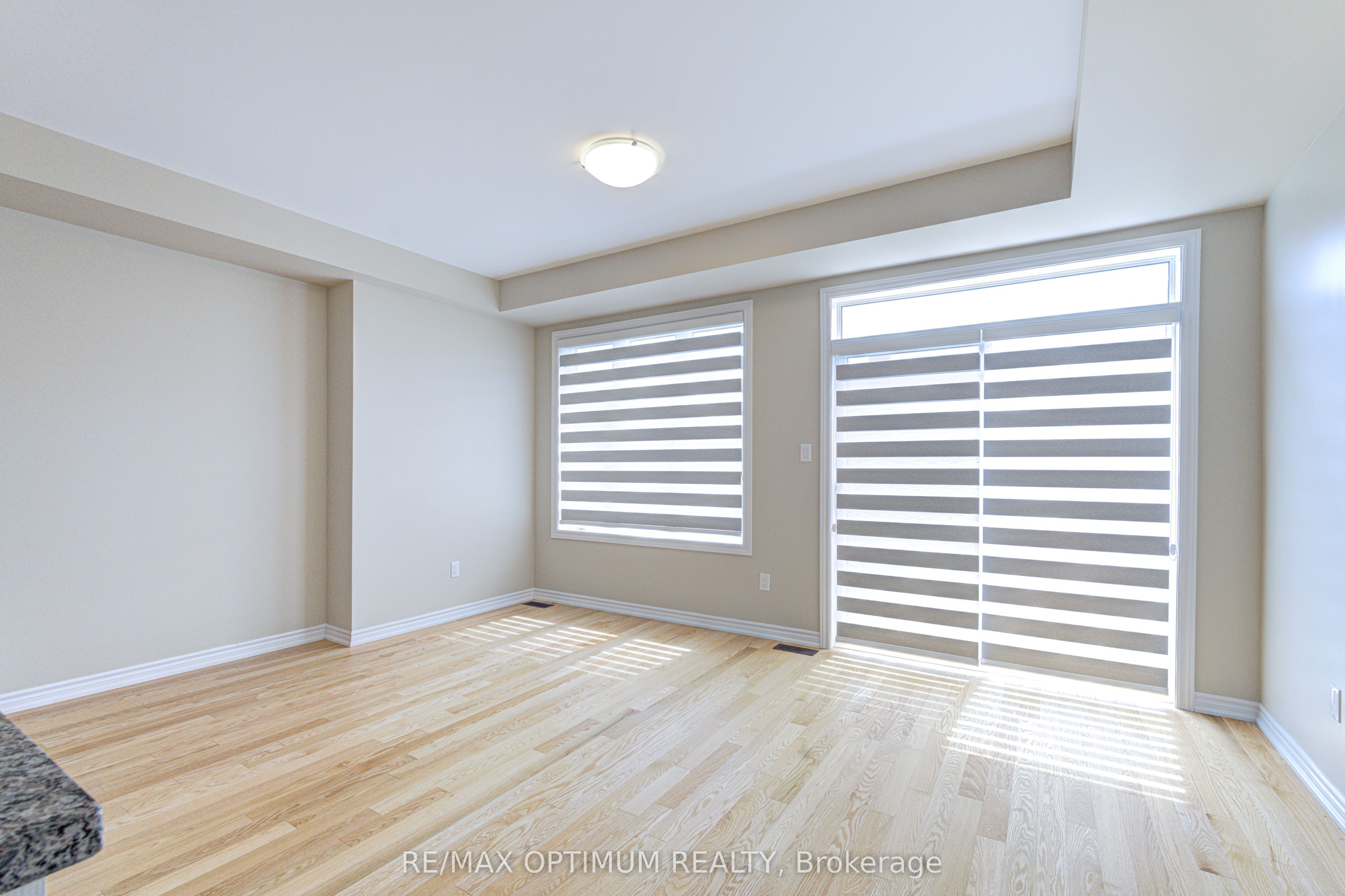 1420 Oakmont Common Property Photo 11