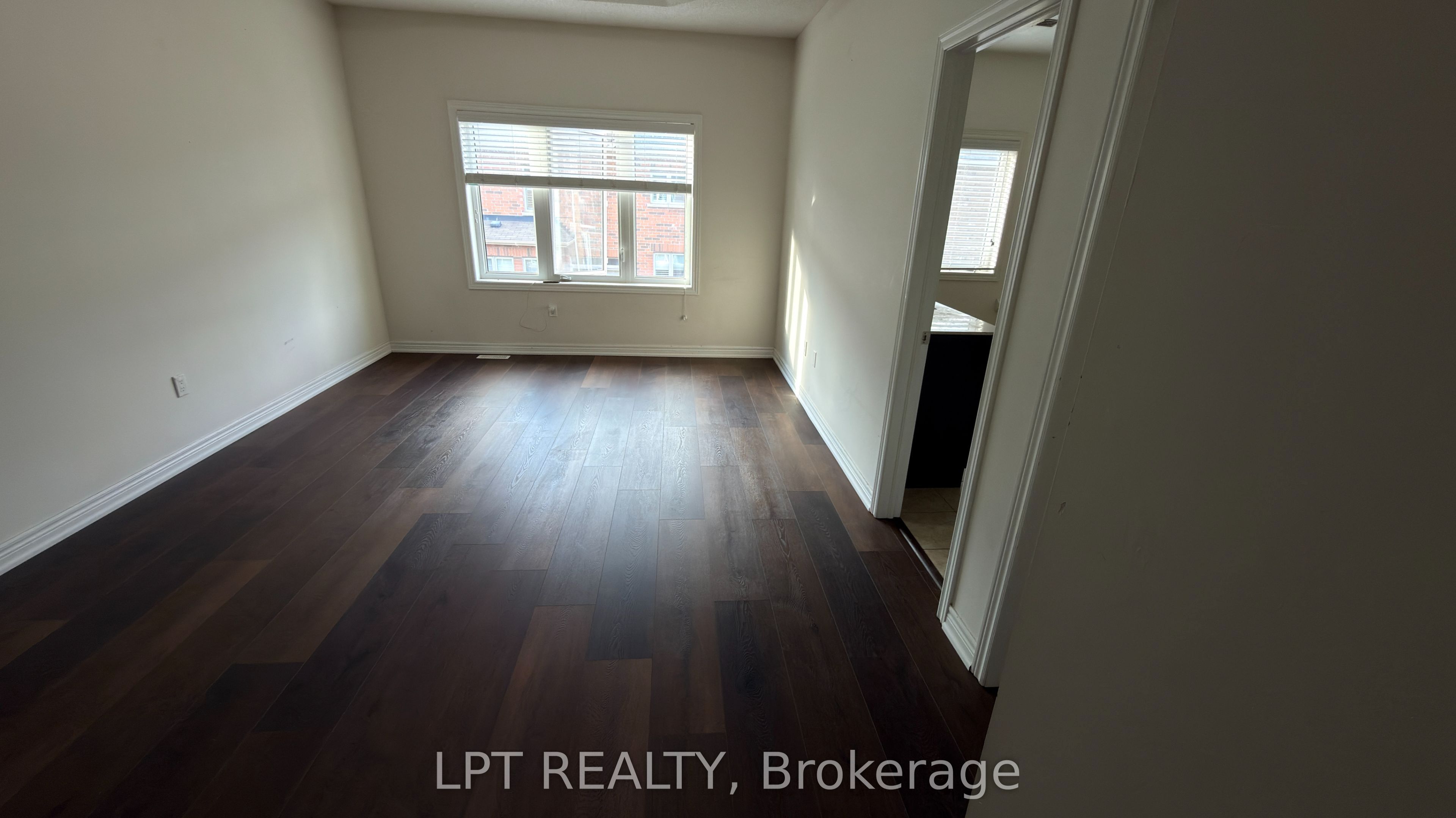 35 Humberstone Crescent Property Photo 9