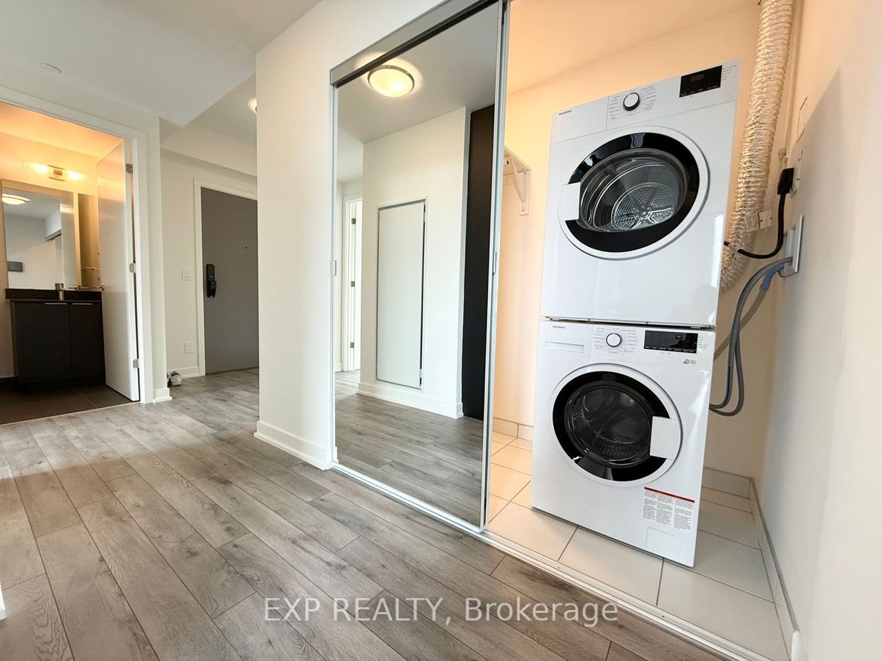 3079 Trafalgar Road 1602 Property Photo 17