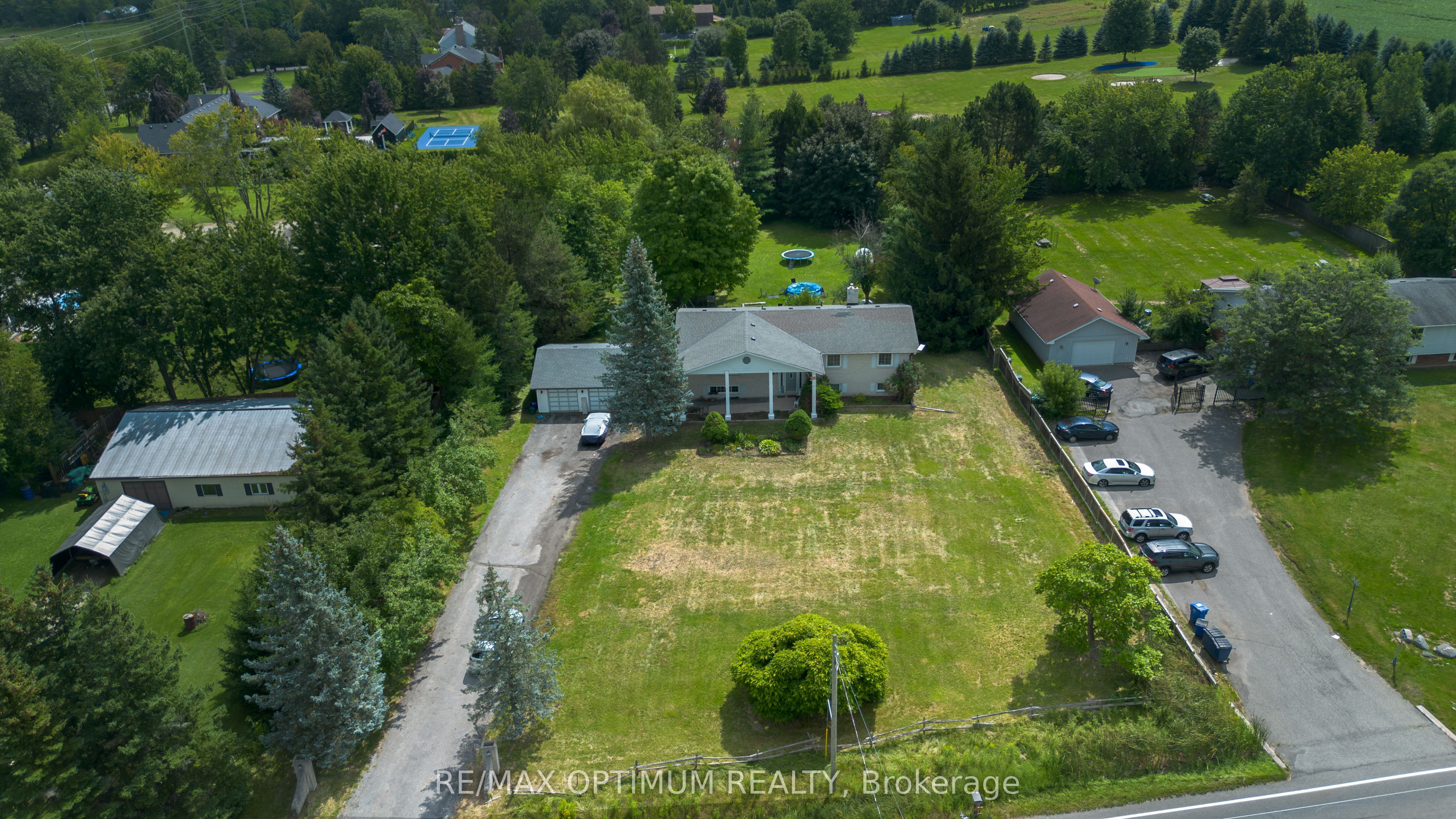 11900 5 Side Road Property Photo 1