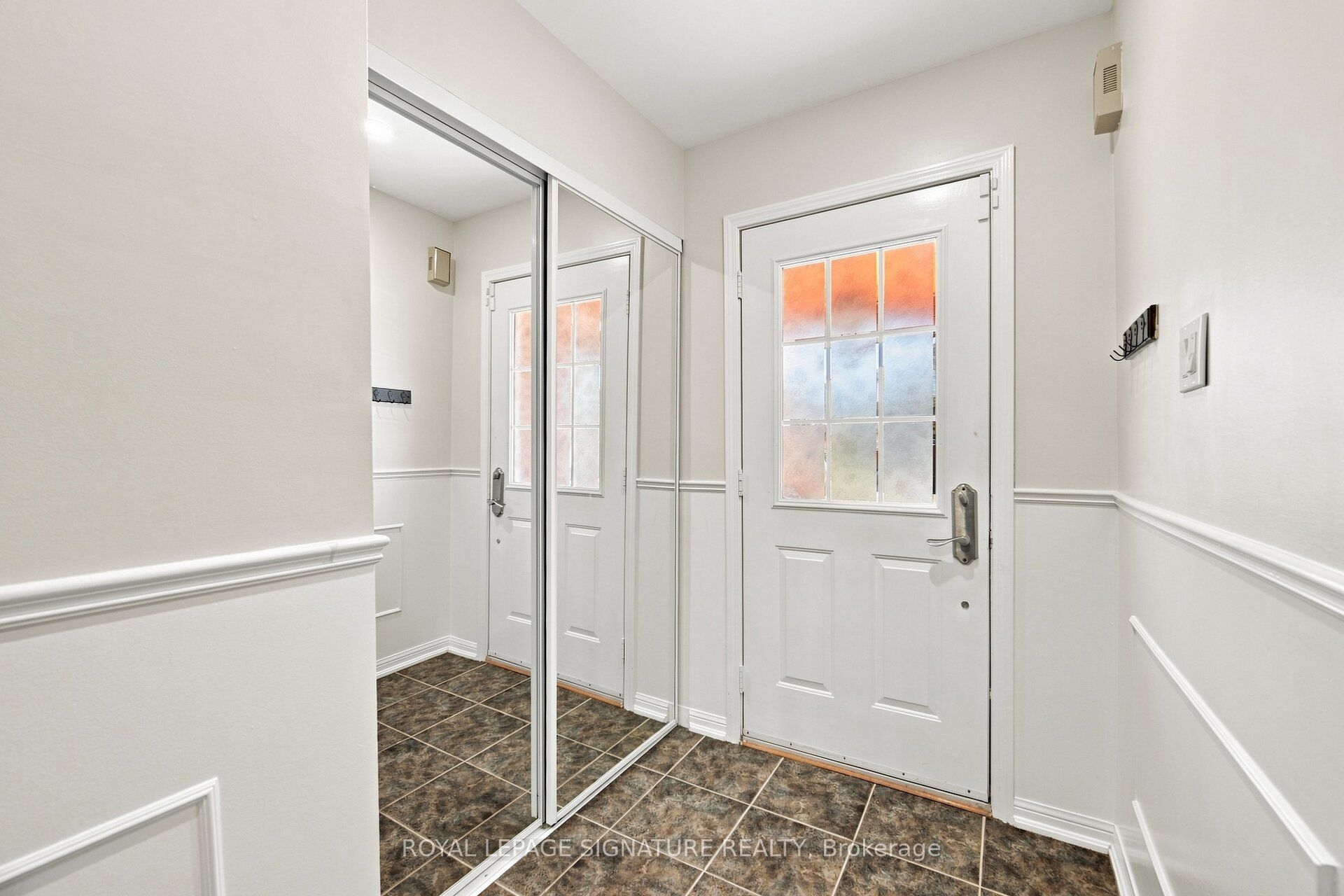 1137 Houston Drive Property Photo 4