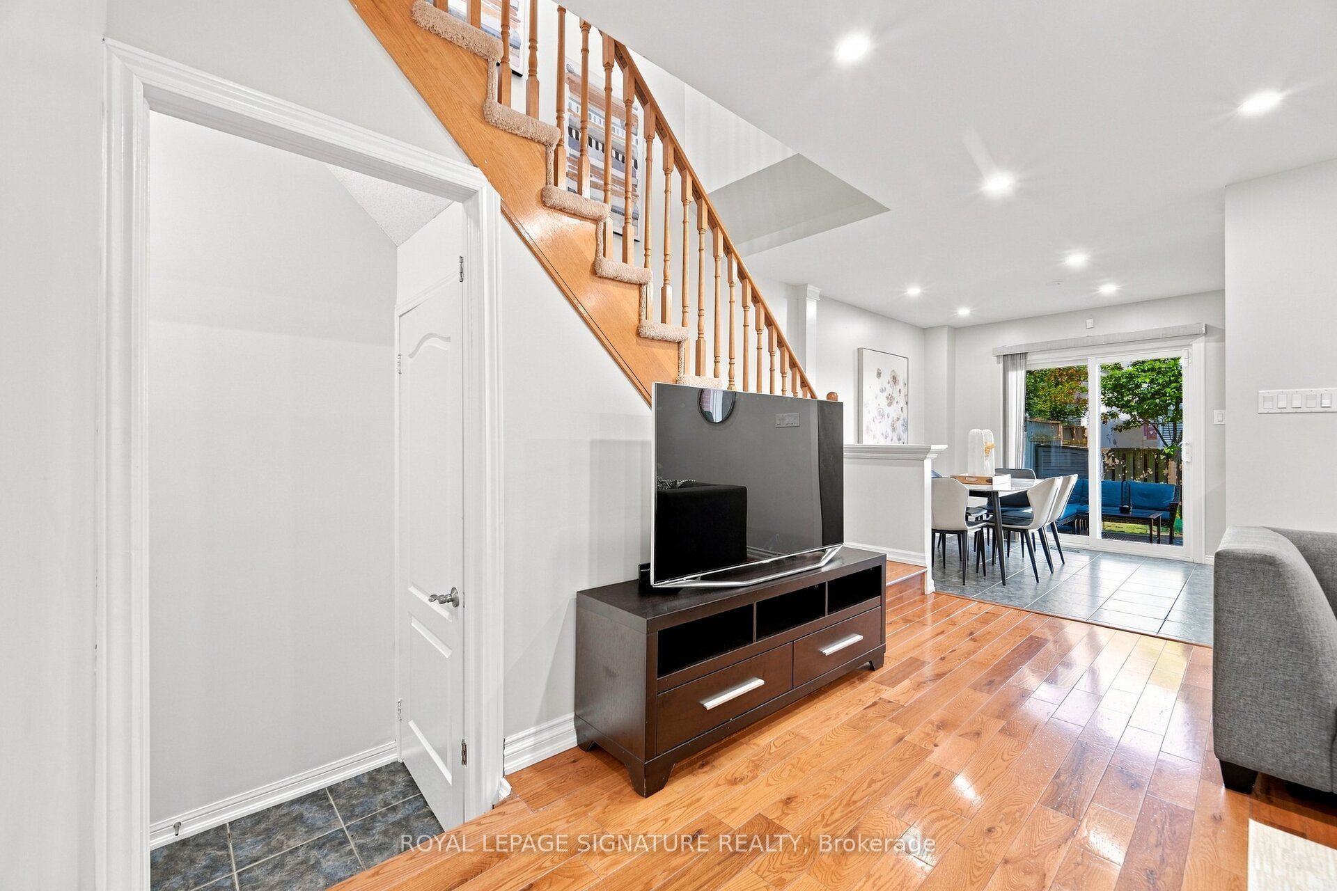 1137 Houston Drive Property Photo 15