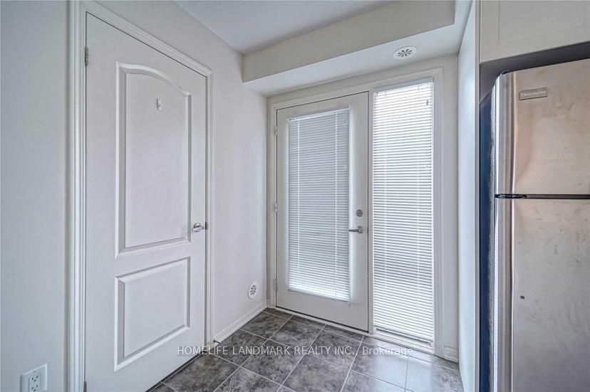 3185 Boxford Crescent 17 Property Photo 2