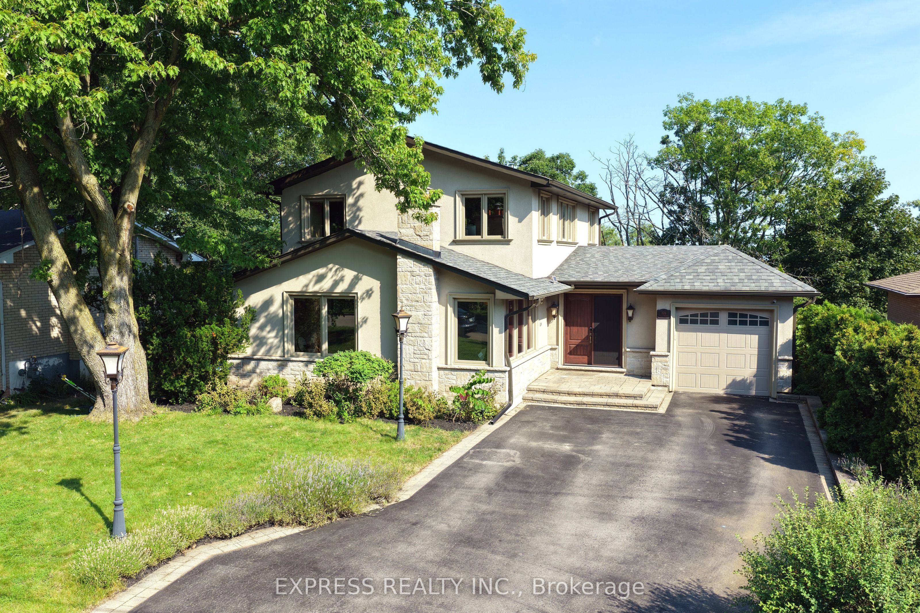 506 Falgarwood Drive Property Photo 1