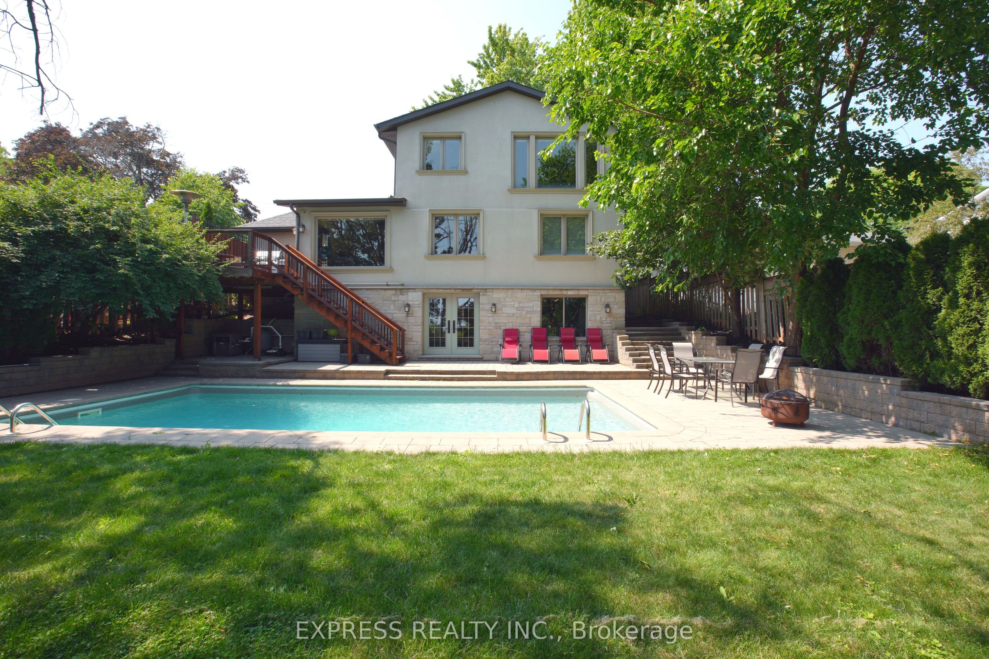 506 Falgarwood Drive Property Photo 10