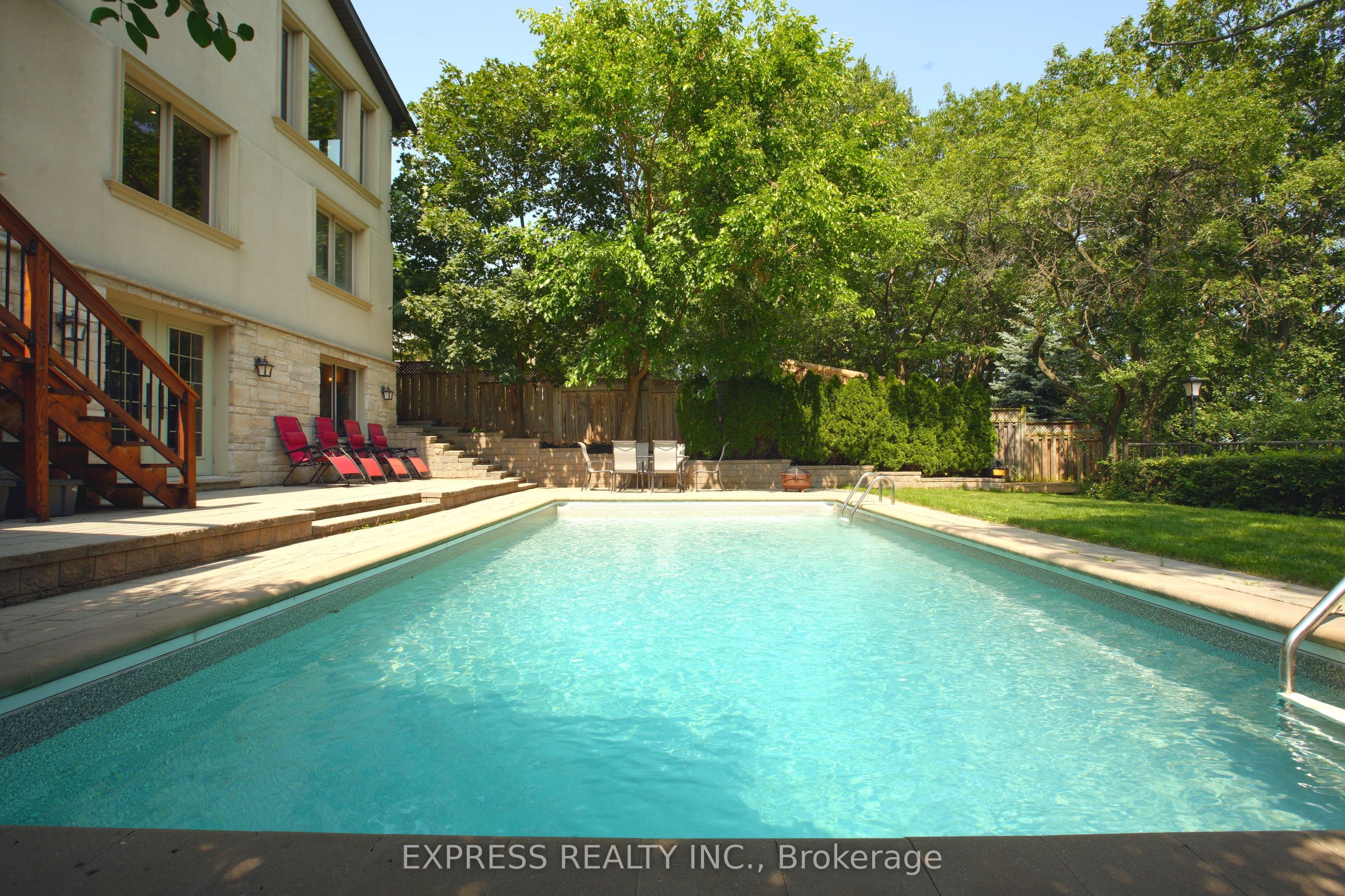 506 Falgarwood Drive Property Photo 11