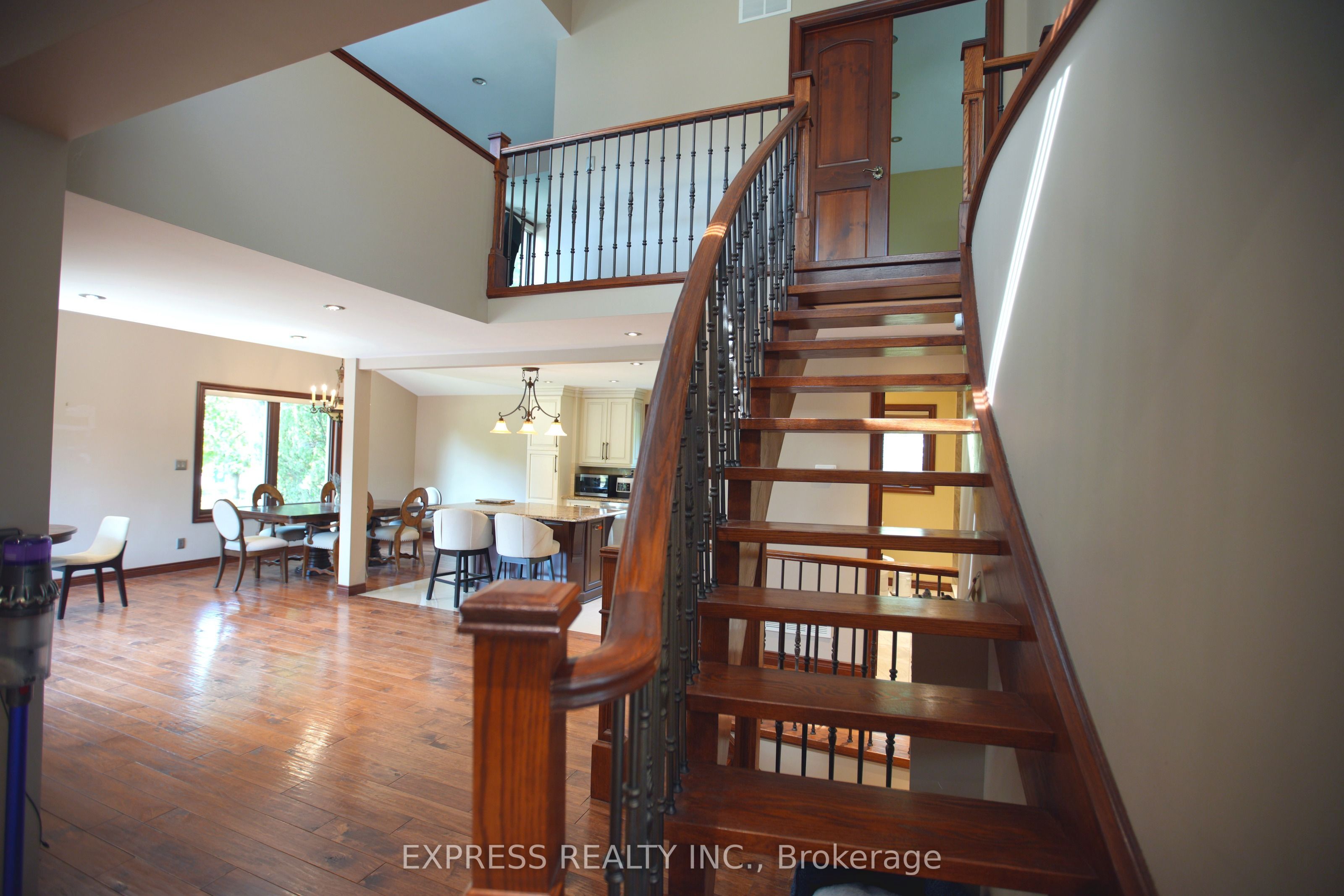 506 Falgarwood Drive Property Photo 20