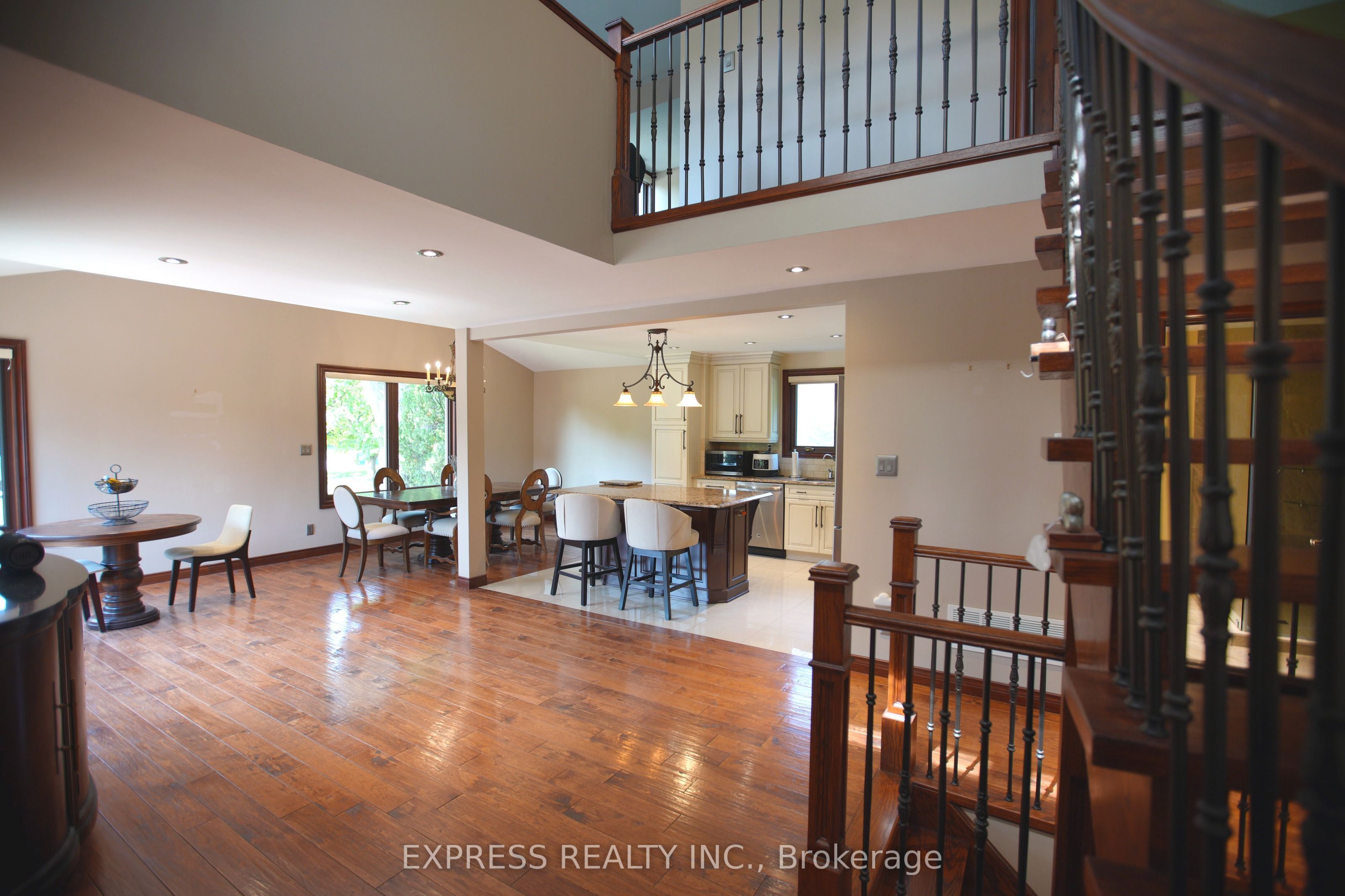 506 Falgarwood Drive Property Photo 21