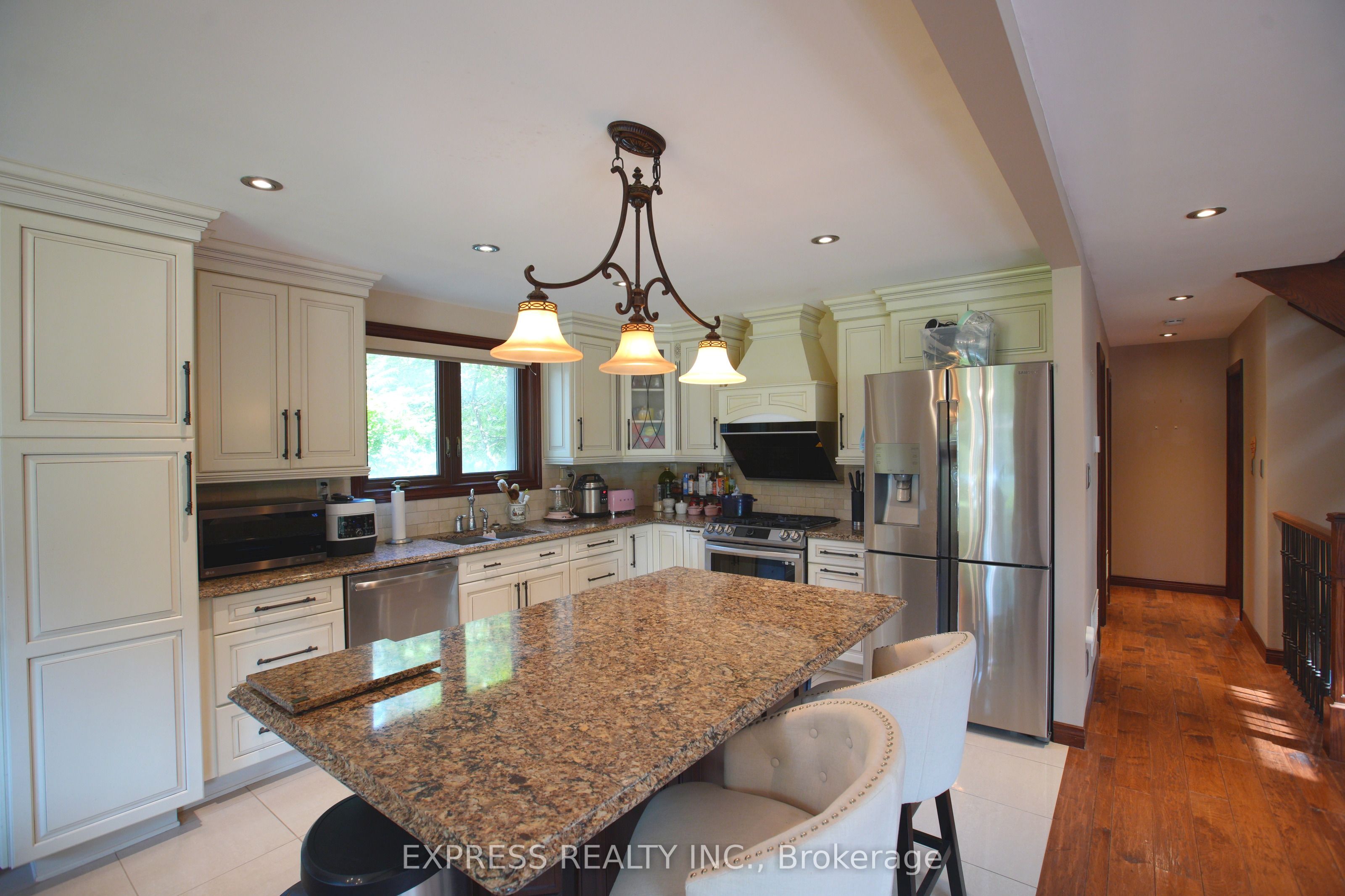 506 Falgarwood Drive Property Photo 24