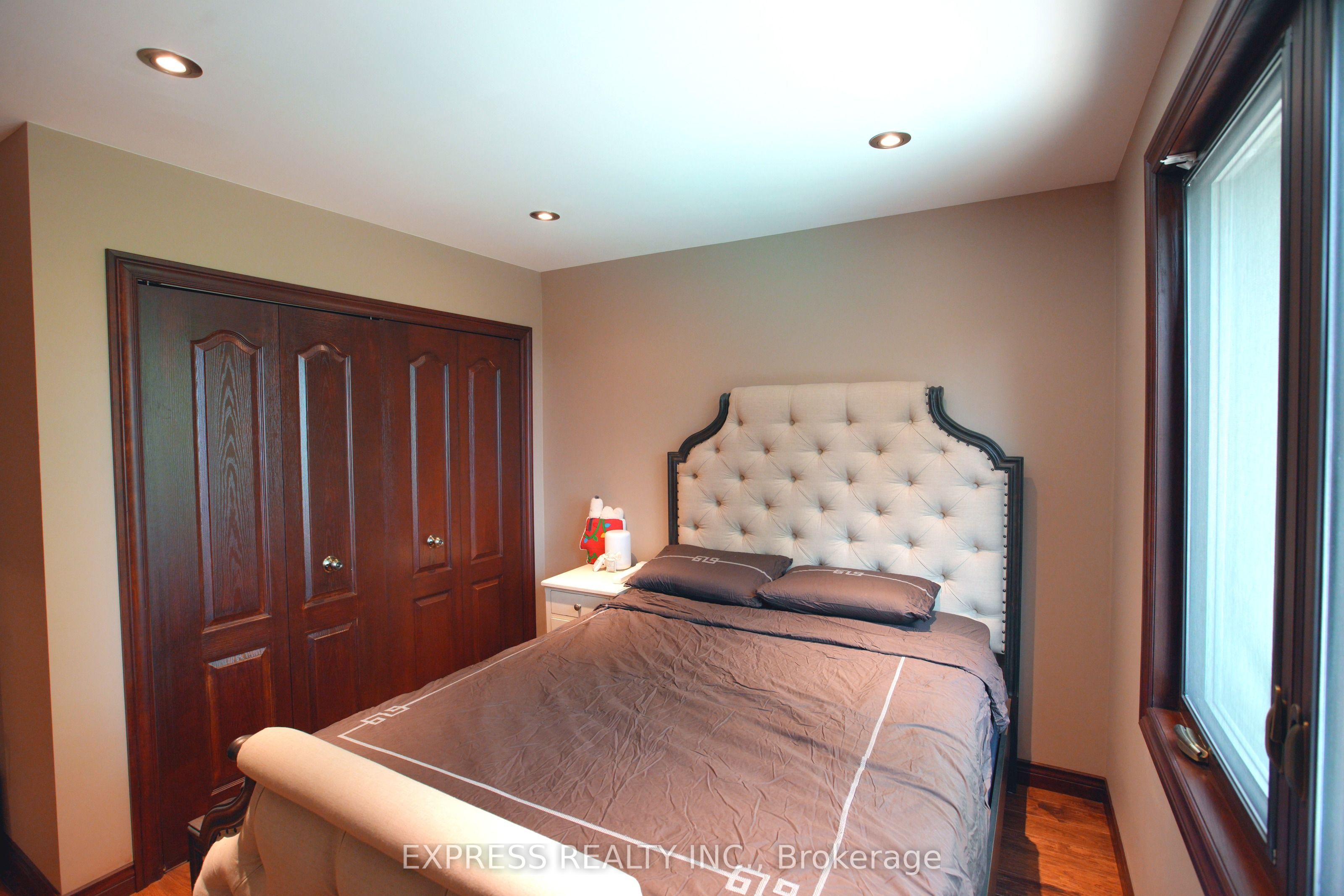 506 Falgarwood Drive Property Photo 36
