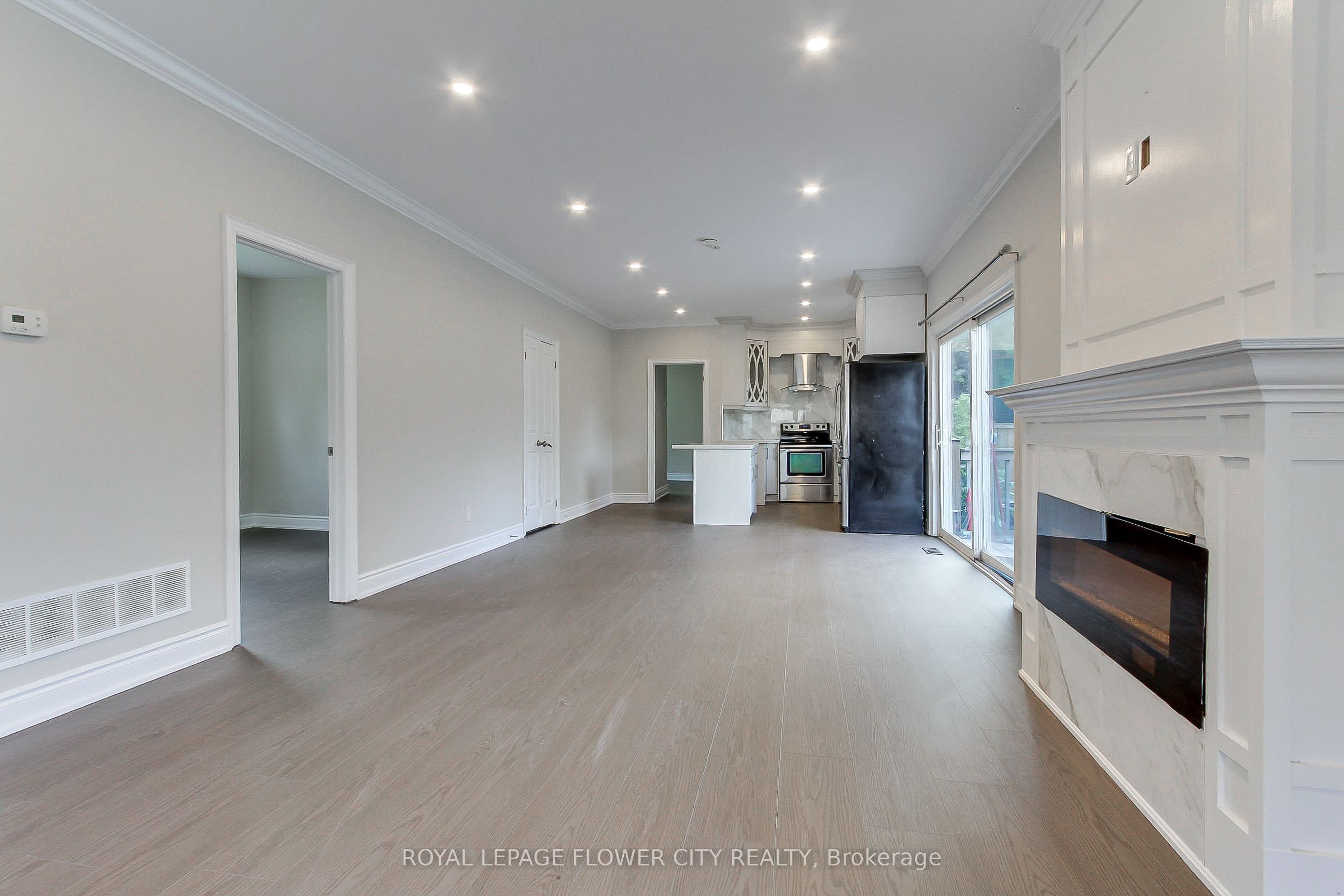 24 John Street Main Floor Property Photo 10