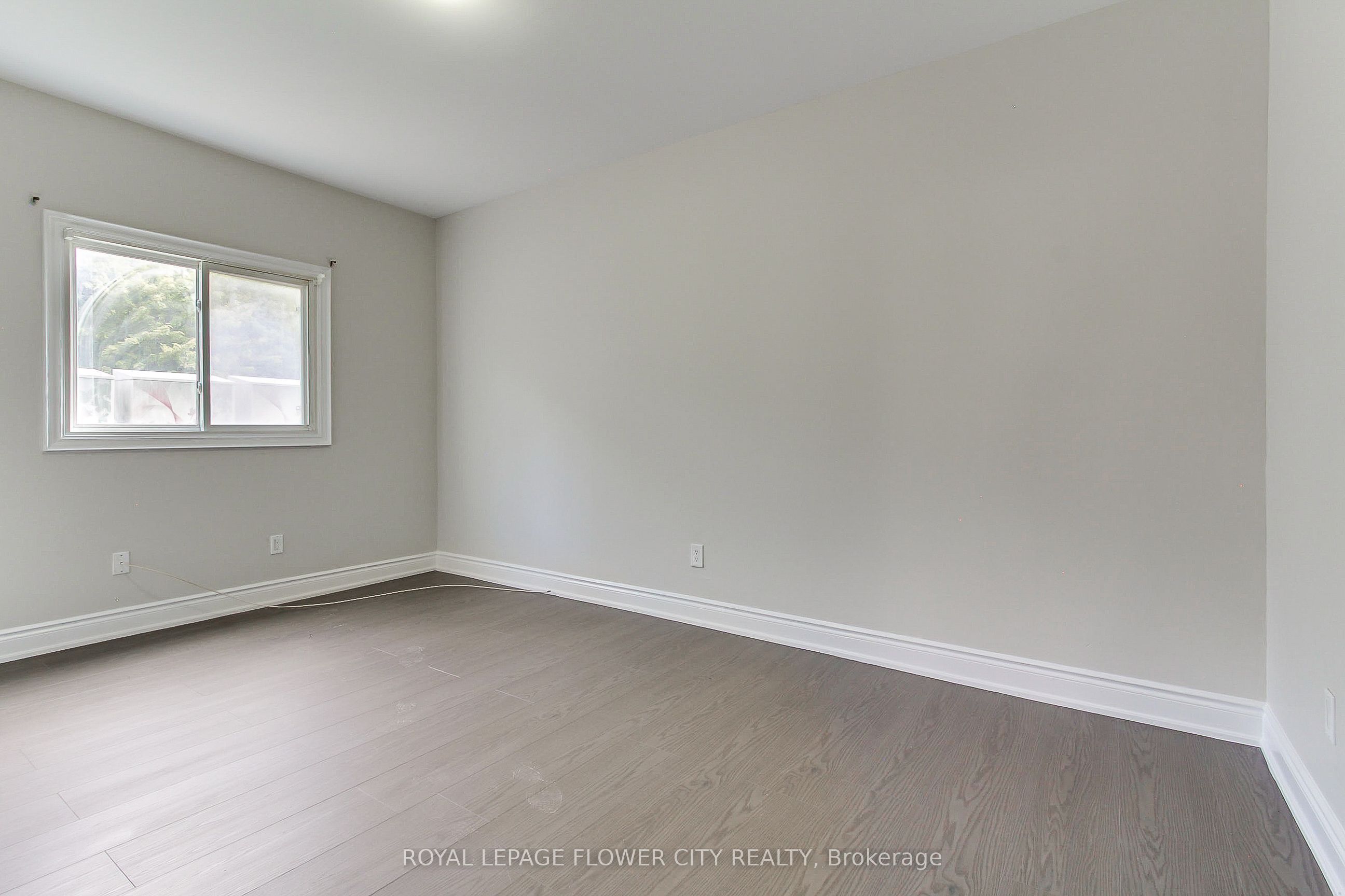 24 John Street Main Floor Property Photo 18
