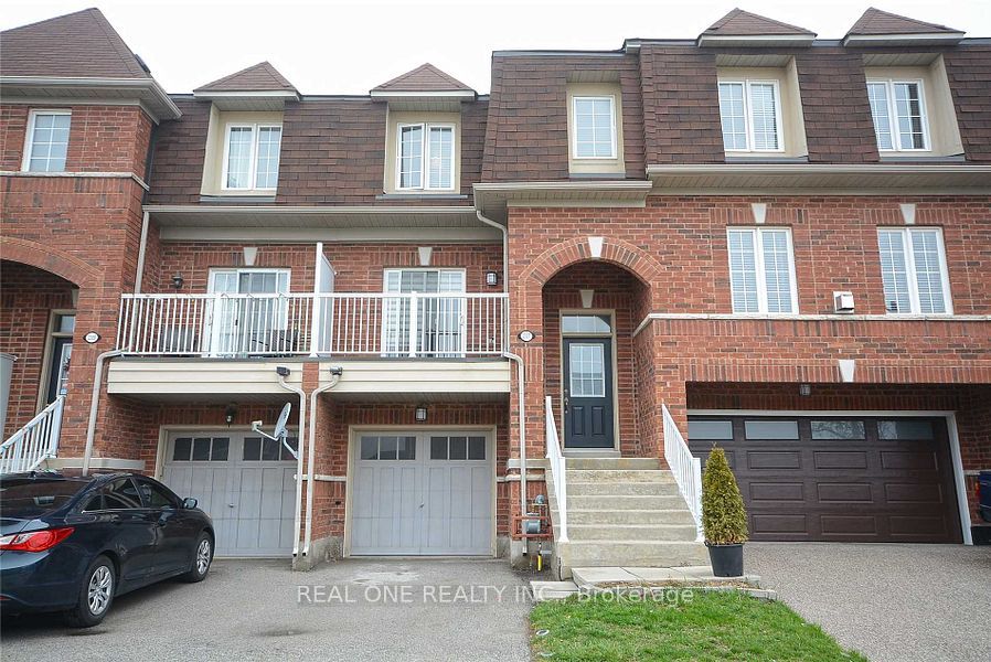 2307 Saddlecreek Crescent Property Photo 1