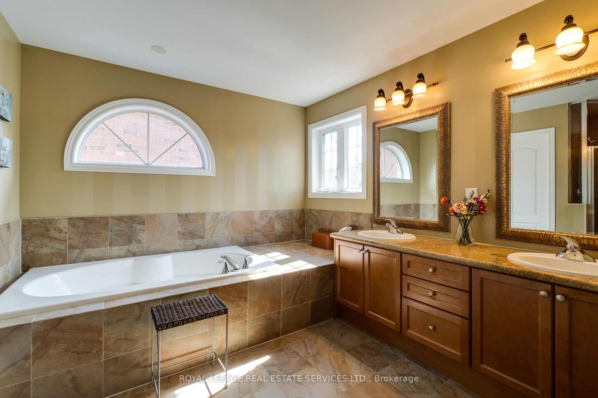 167 Innville Crescent Property Photo 38