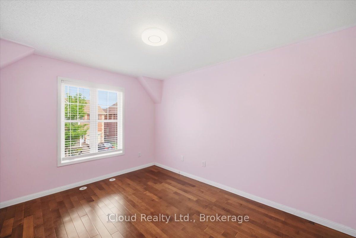 270 Whetham Heights Property Photo 26