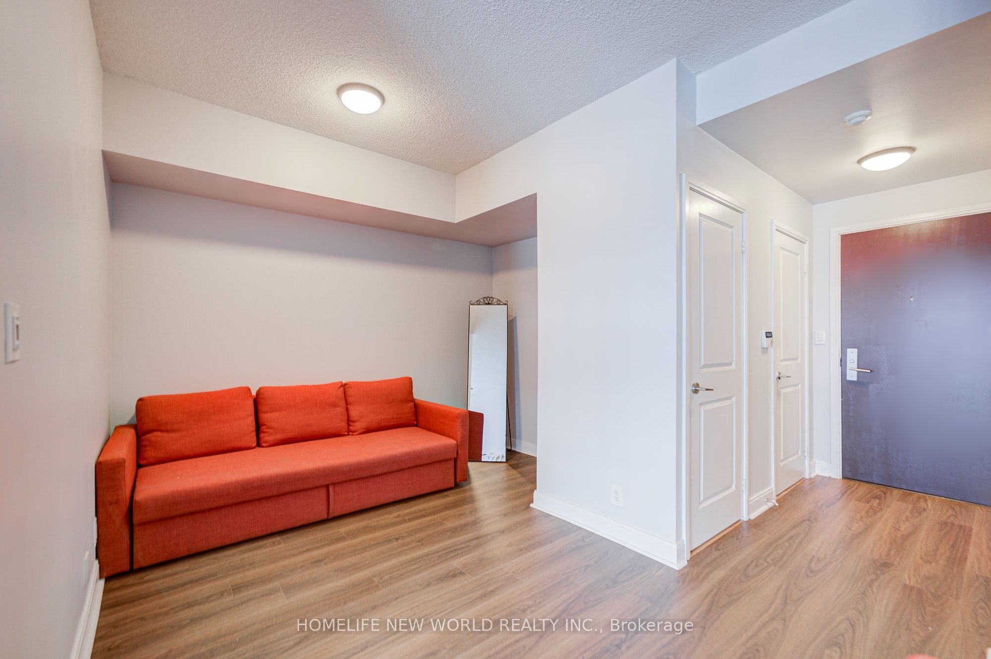 60 Absolute Avenue 4906 Property Photo 17