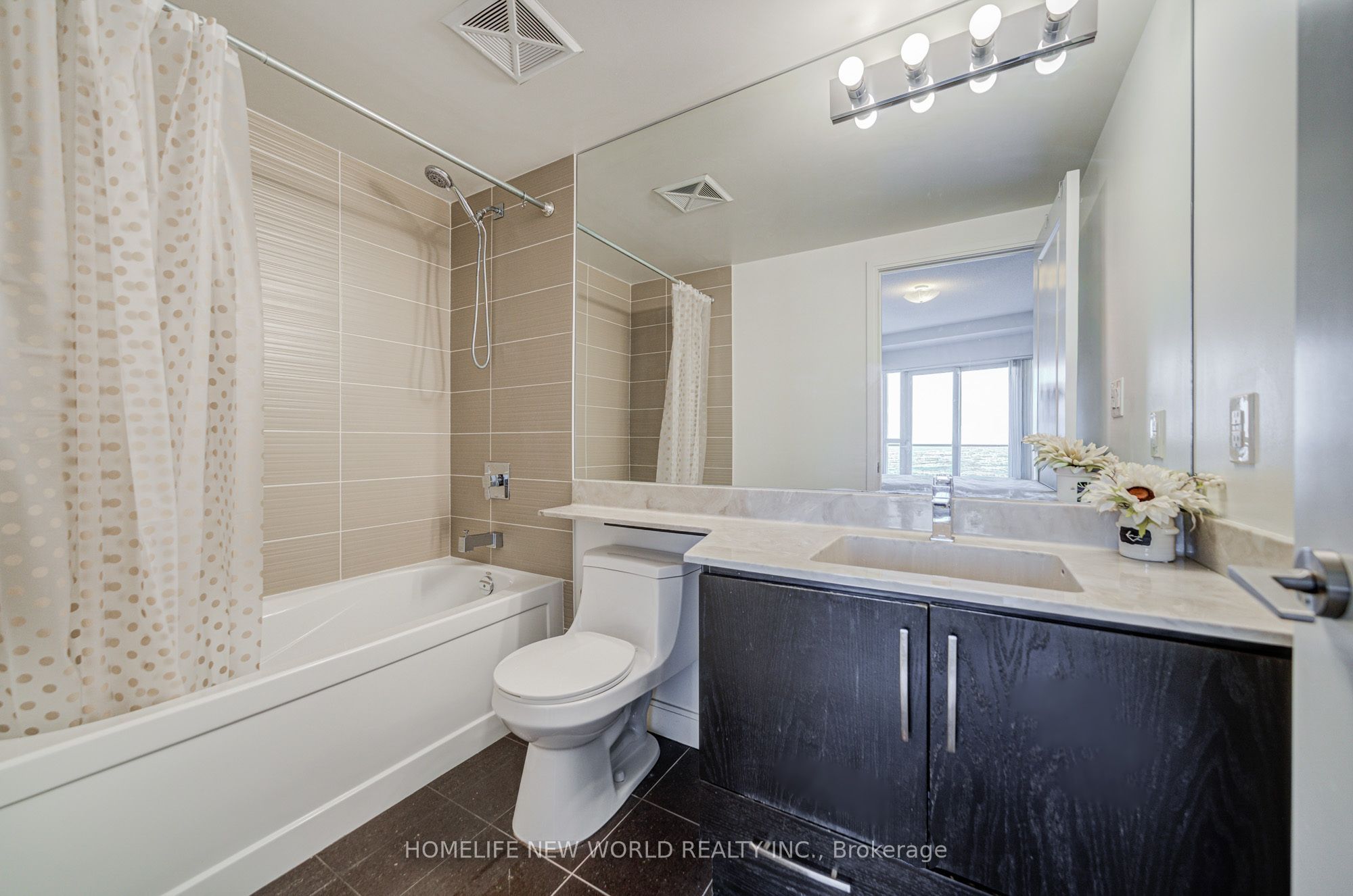 60 Absolute Avenue 4906 Property Photo 26