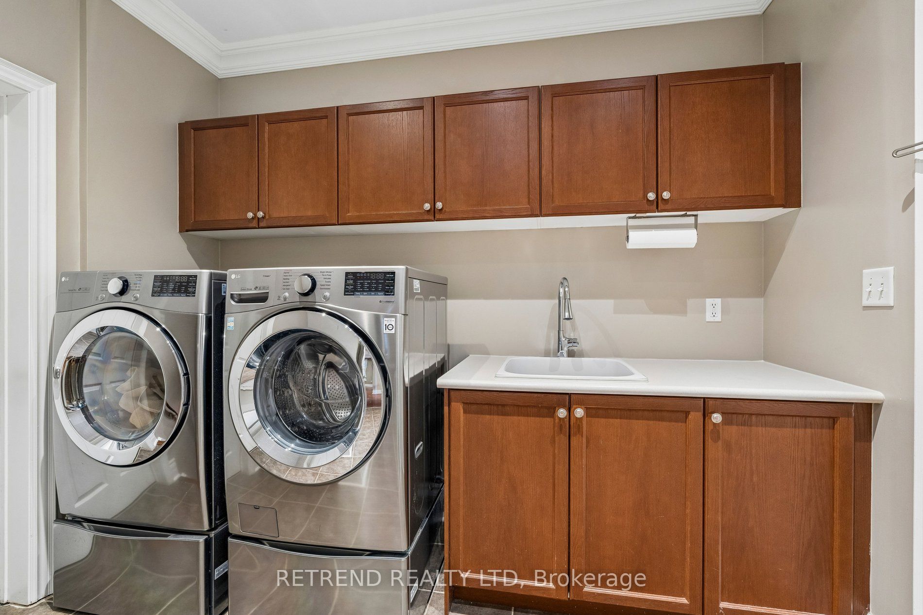 2223 Wuthering Heights Way Property Photo 20