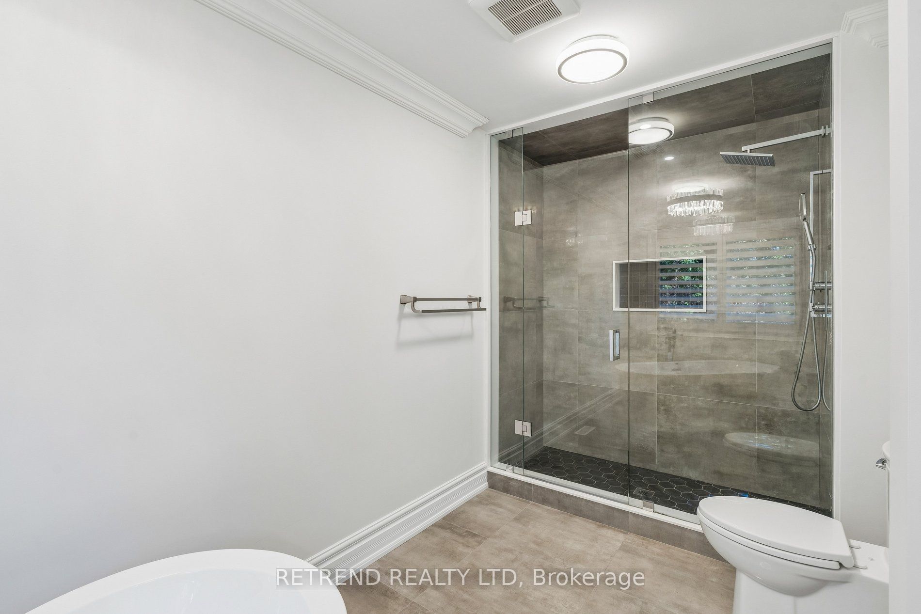2223 Wuthering Heights Way Property Photo 28