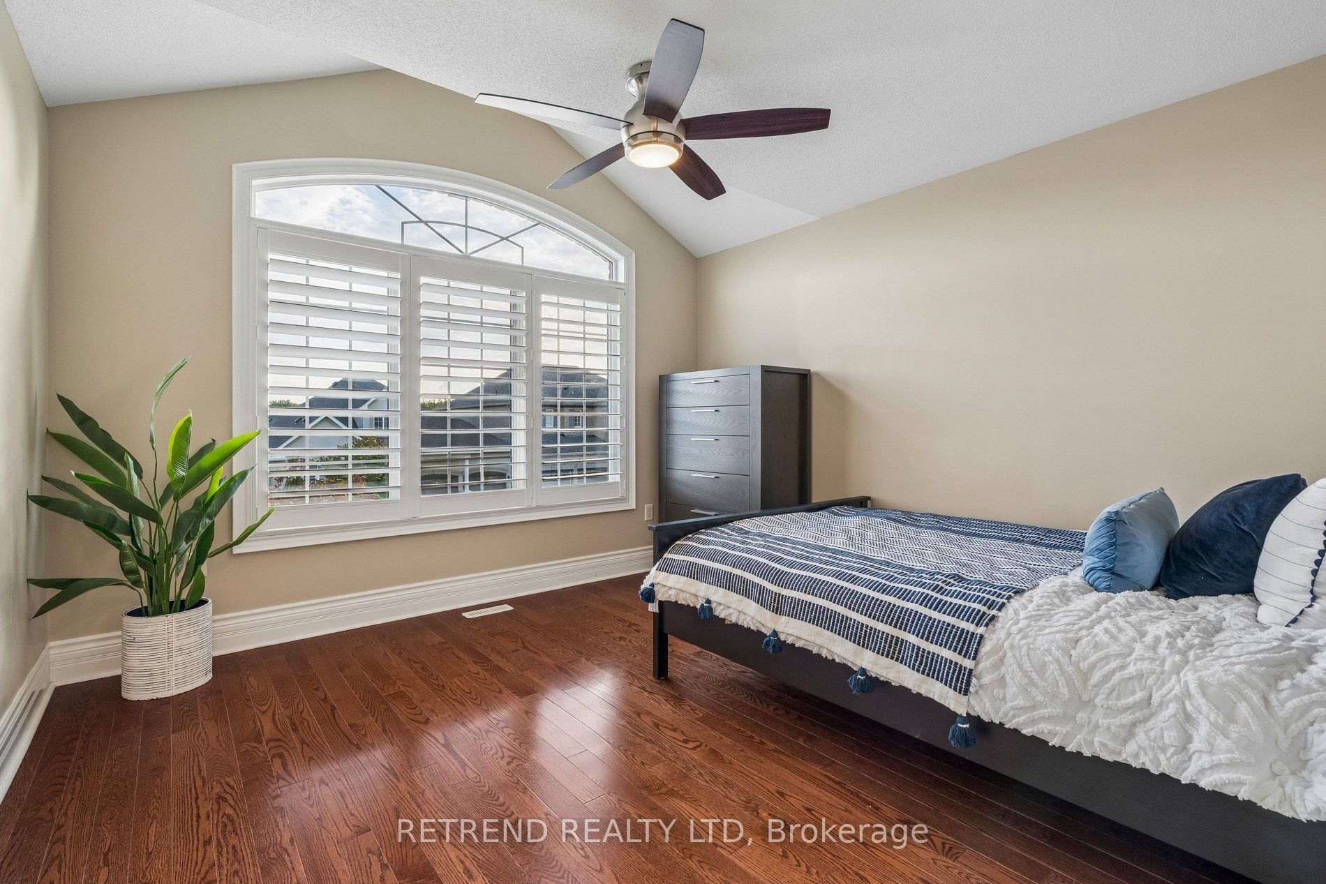 2223 Wuthering Heights Way Property Photo 32