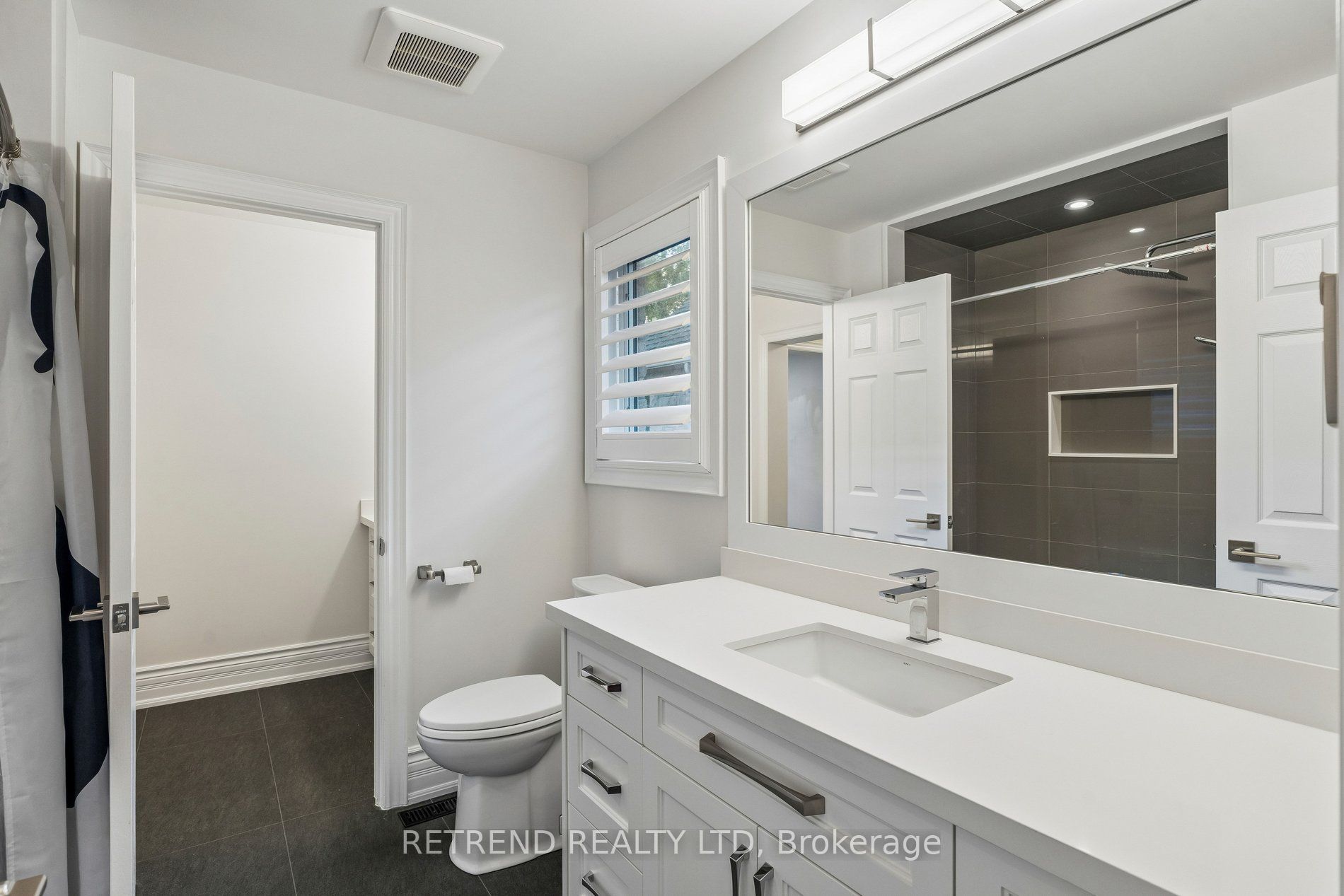 2223 Wuthering Heights Way Property Photo 34