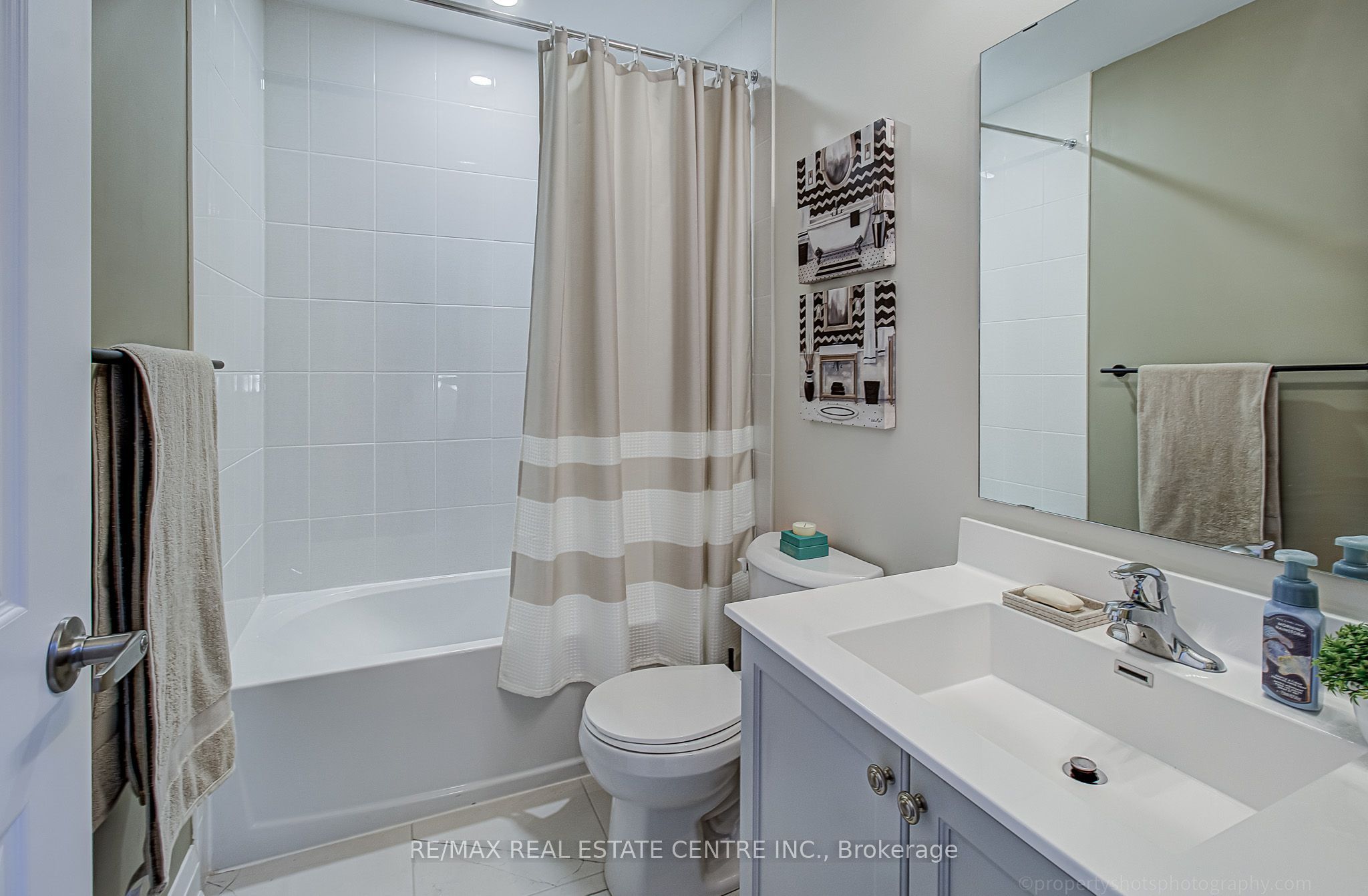1569 Rose Way 116 Property Photo 22