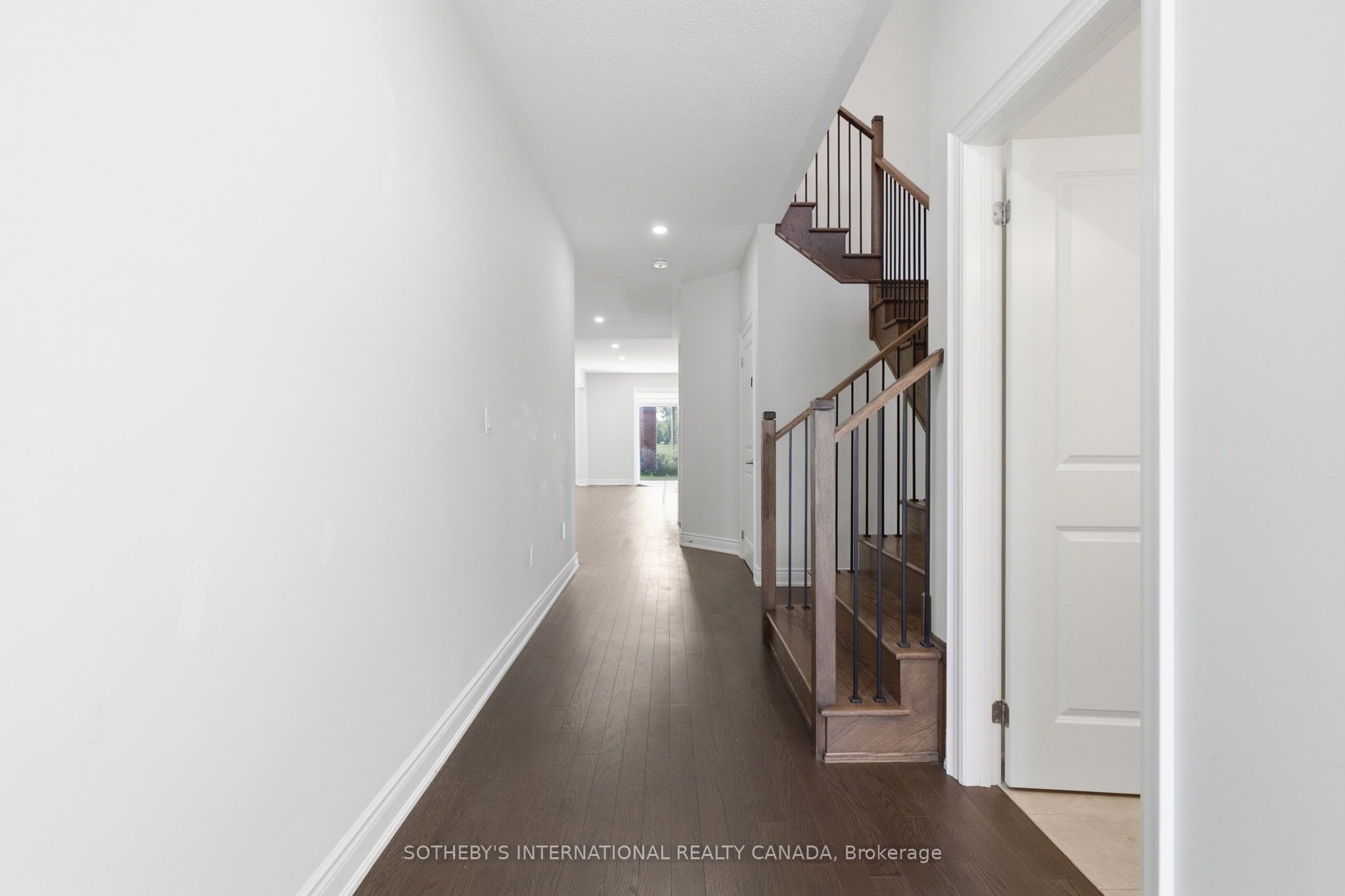 32 Bermondsey Way Property Photo 3