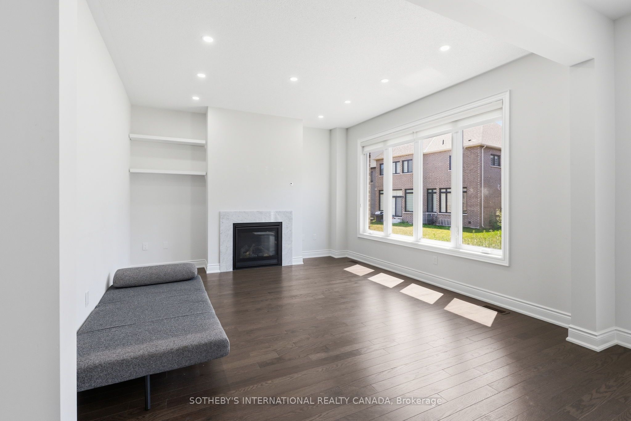 32 Bermondsey Way Property Photo 11