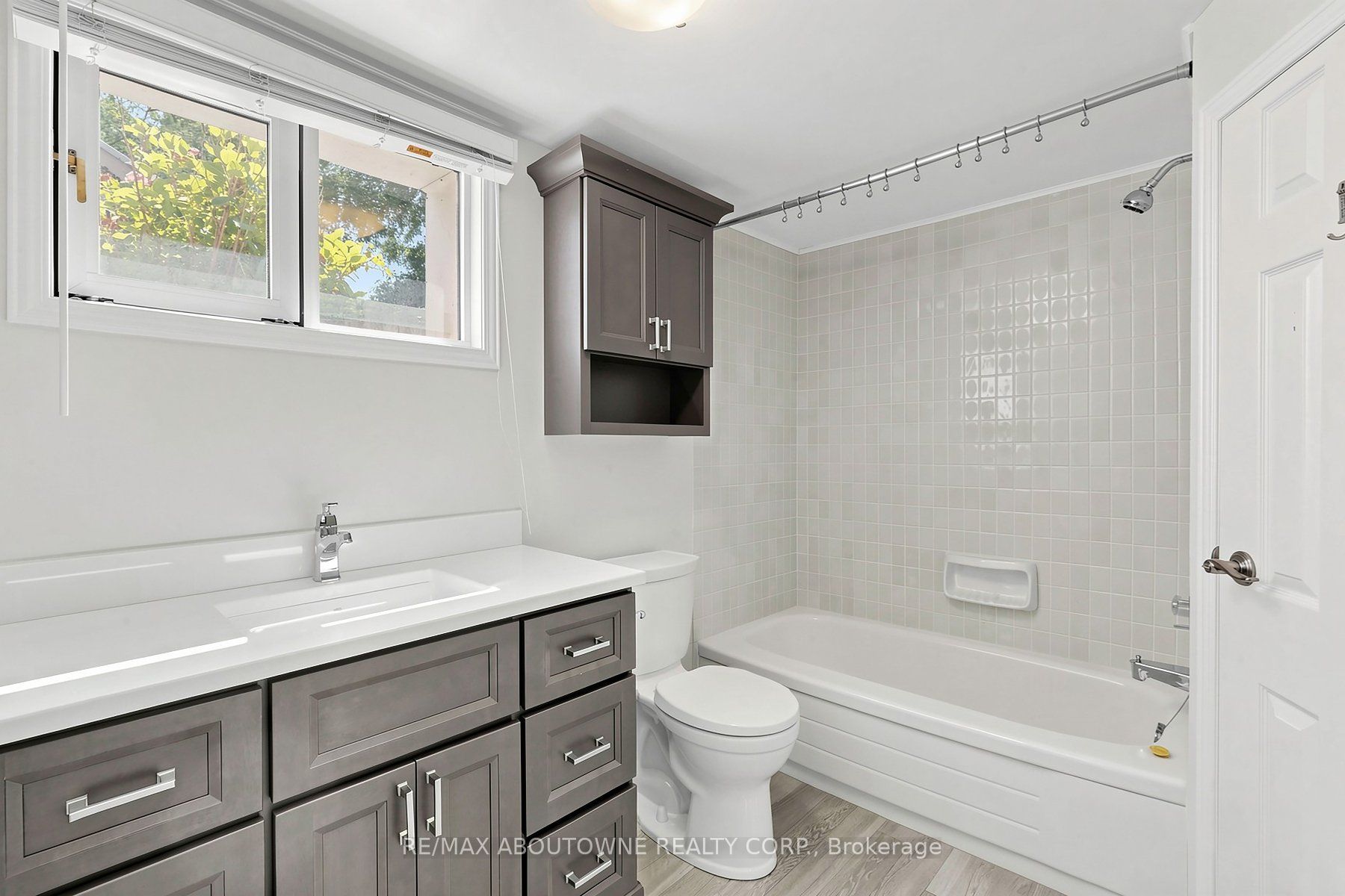1304 Devon Road Property Photo 38