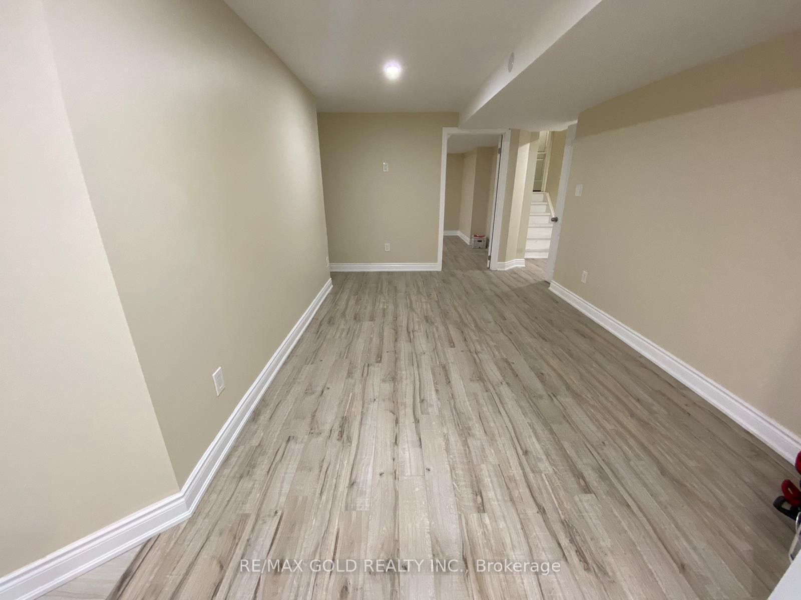 1664 Norris Circle Lower Property Photo 3