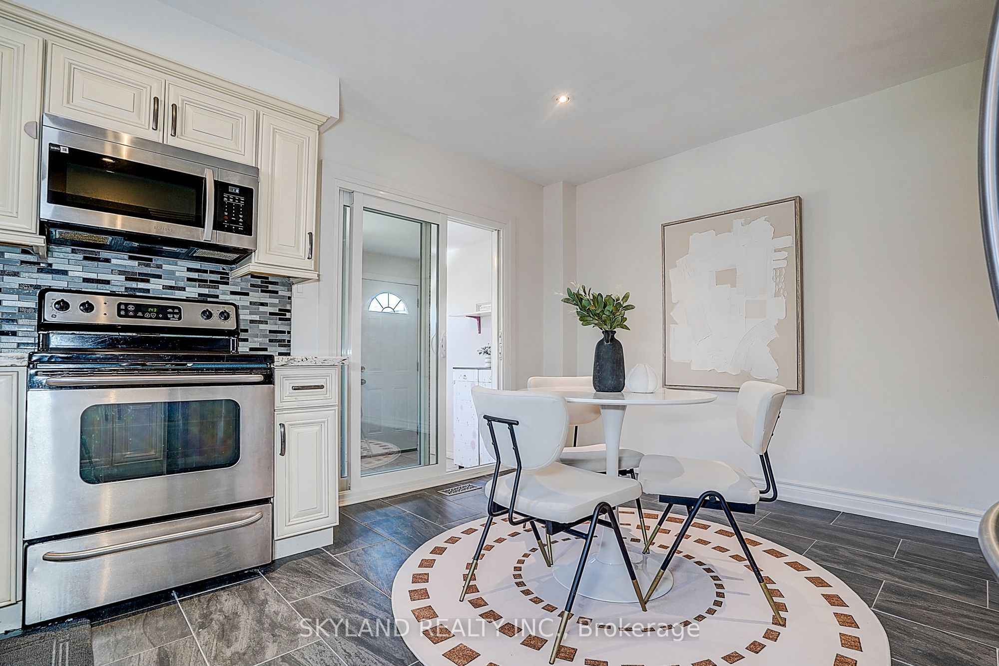 759 Shaw Street Property Photo 15