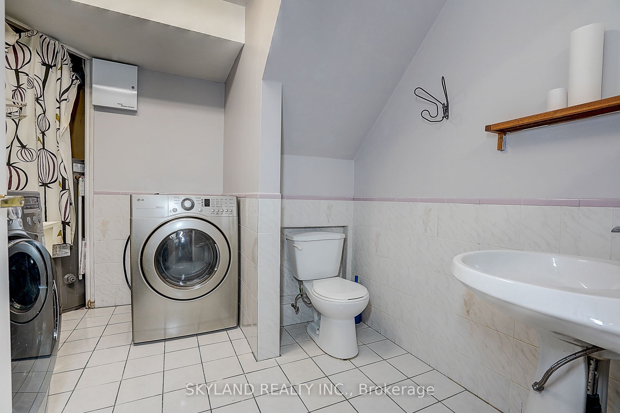 759 Shaw Street Property Photo 37