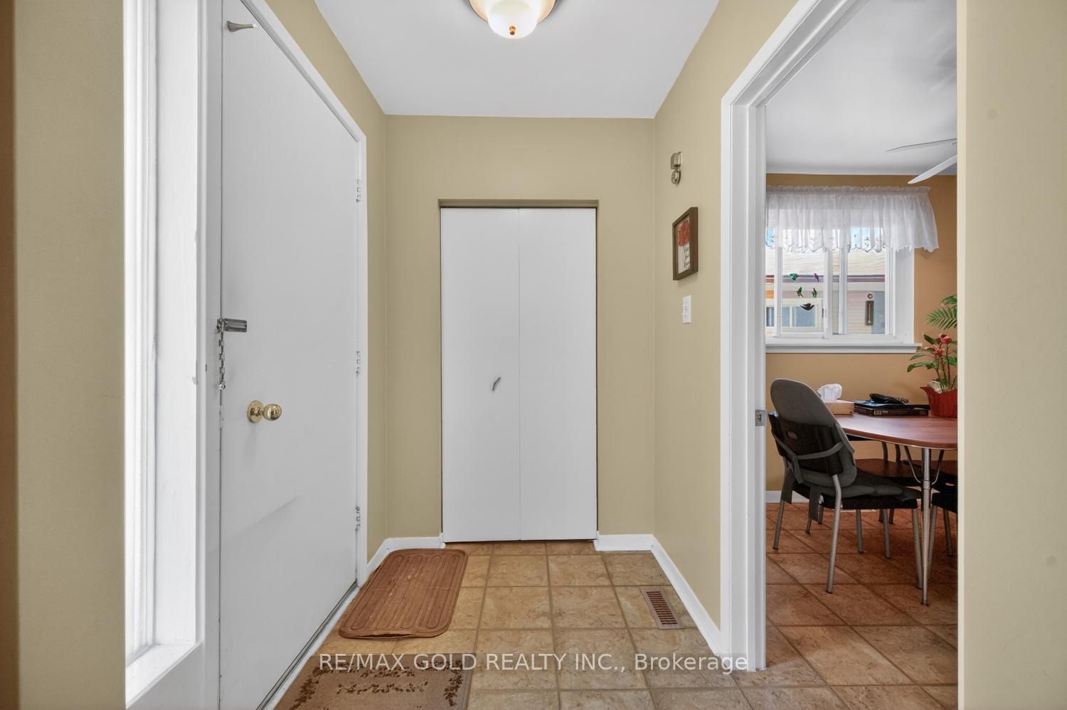 7488 Discus Crescent Property Photo 8