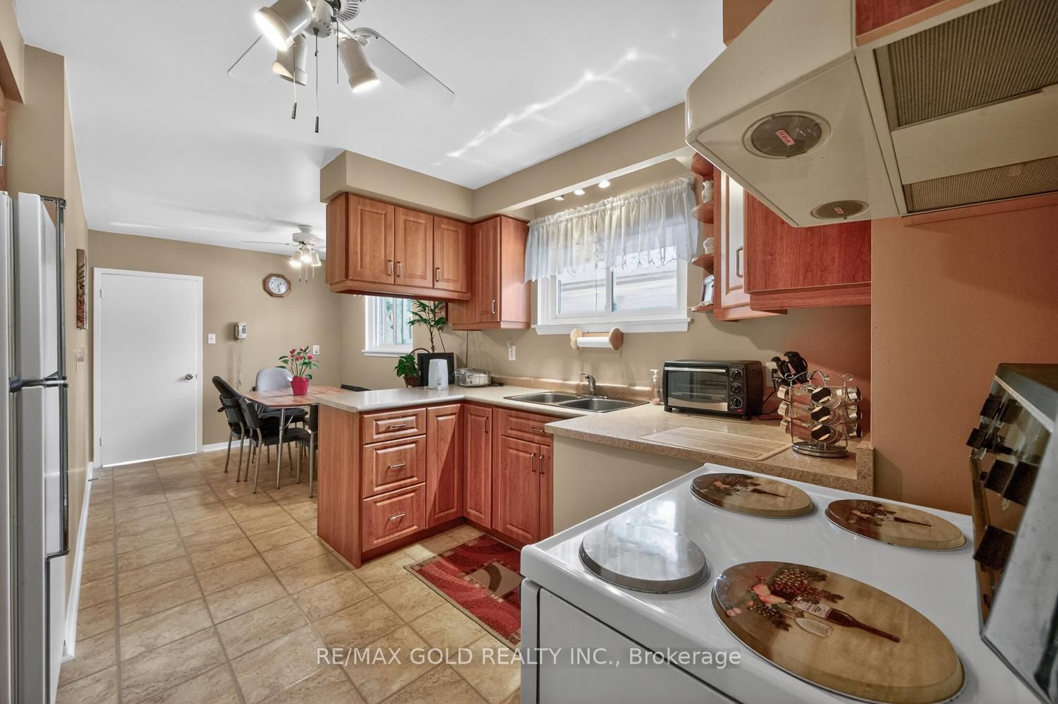 7488 Discus Crescent Property Photo 19