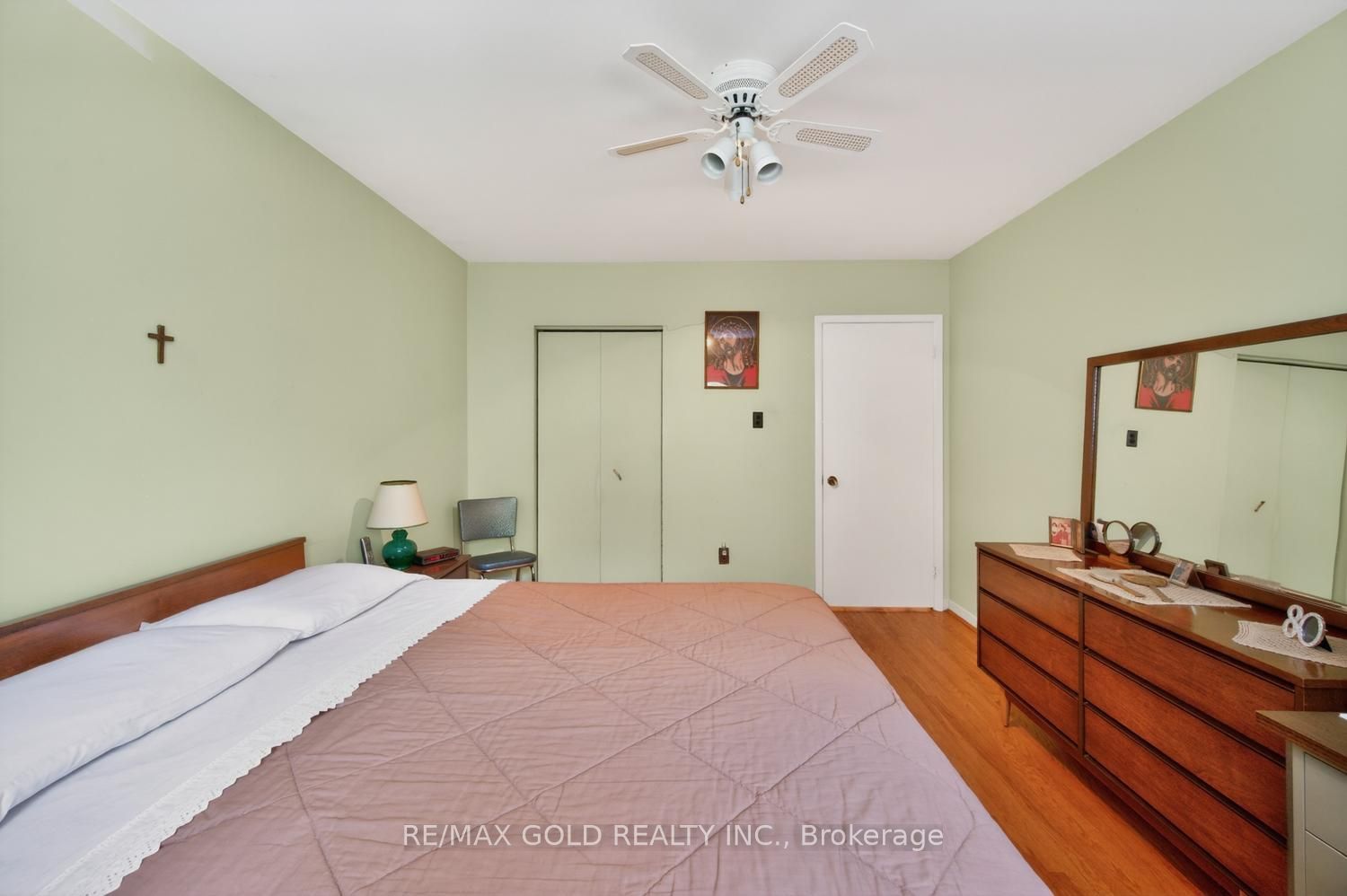 7488 Discus Crescent Property Photo 24