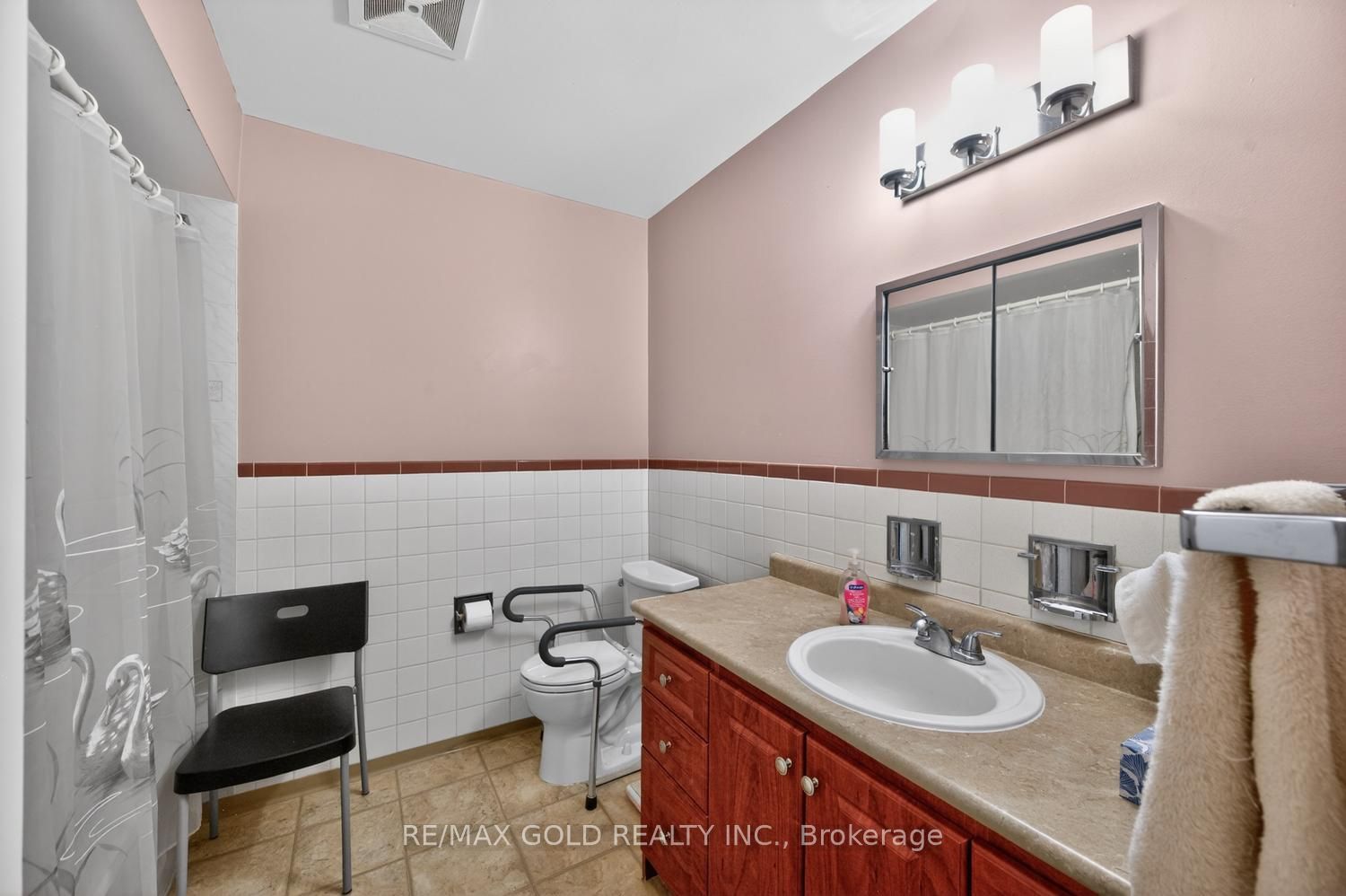 7488 Discus Crescent Property Photo 30