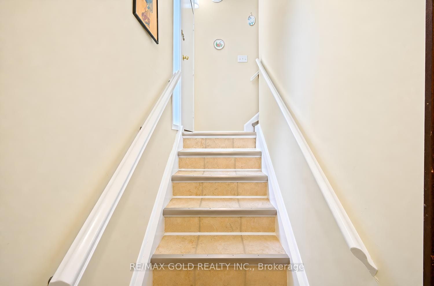 7488 Discus Crescent Property Photo 33