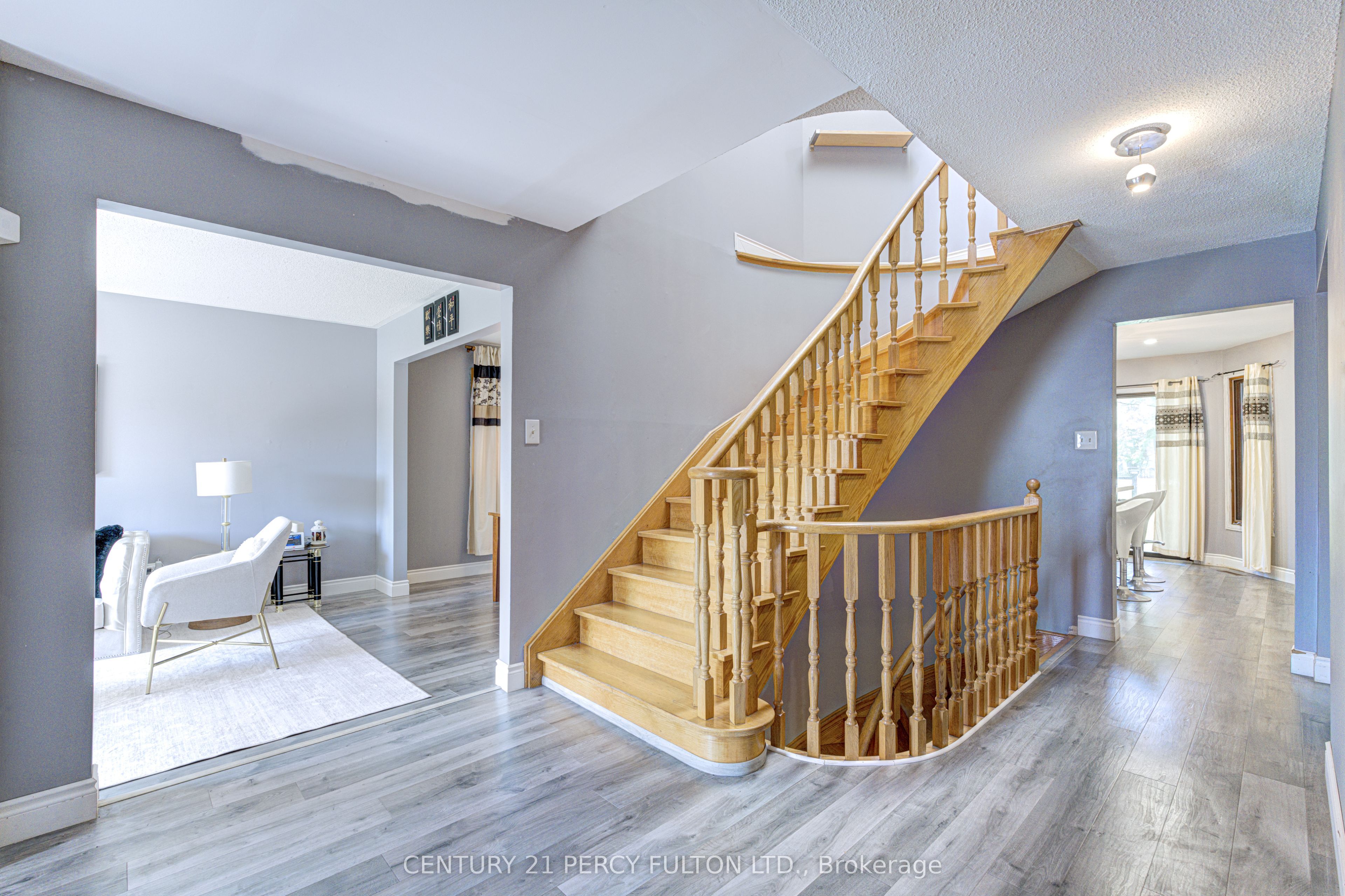 1042 Wetherby Lane Property Photo 23
