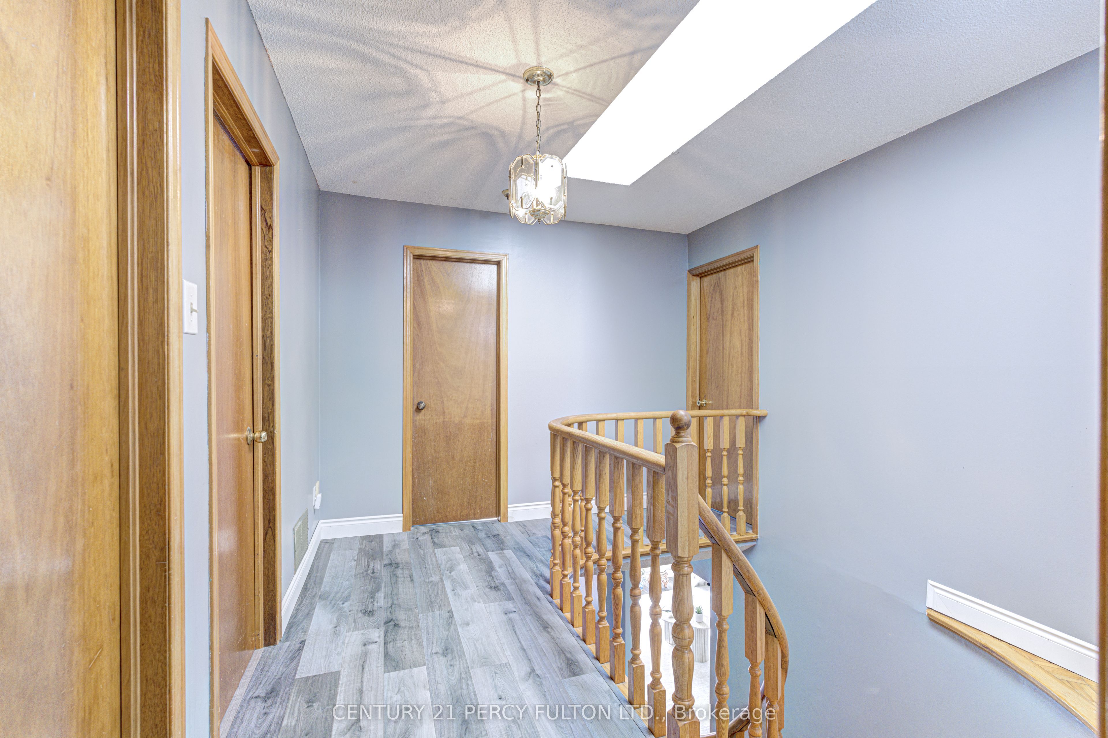1042 Wetherby Lane Property Photo 31