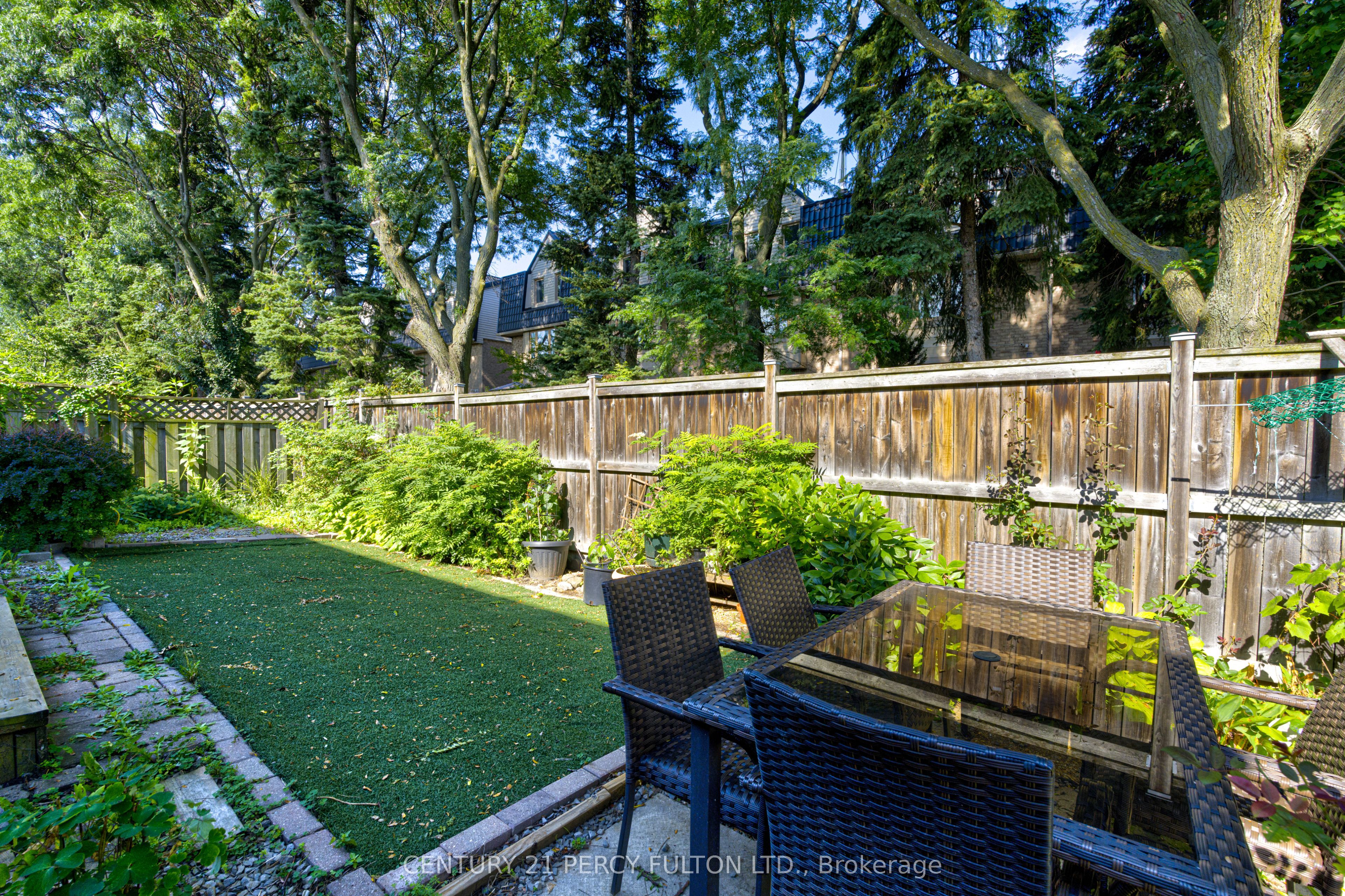 1042 Wetherby Lane Property Photo 41