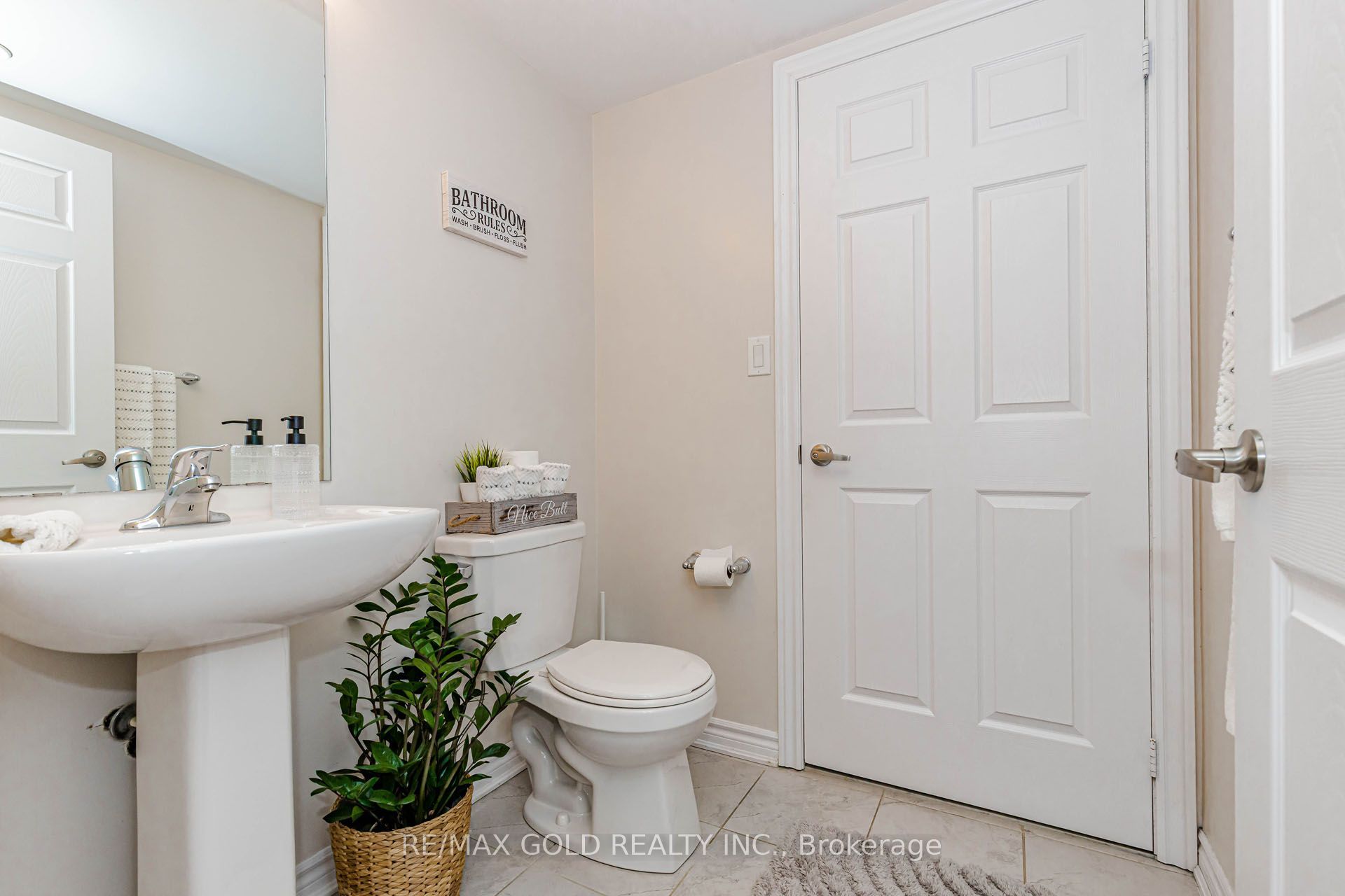 200 Veterans Drive # 40 Property Photo 21