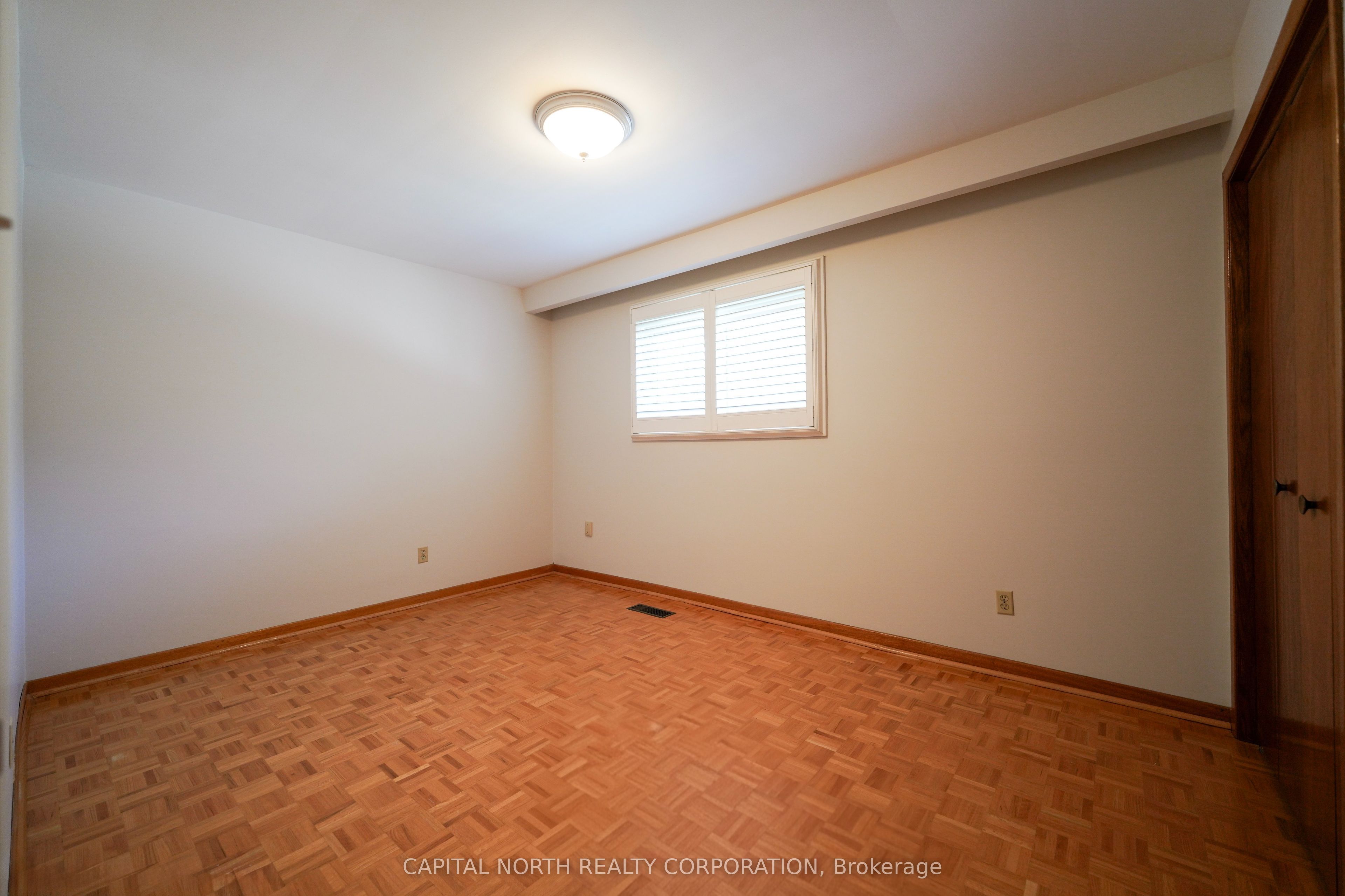 79 Shoreham Drive Property Photo 22