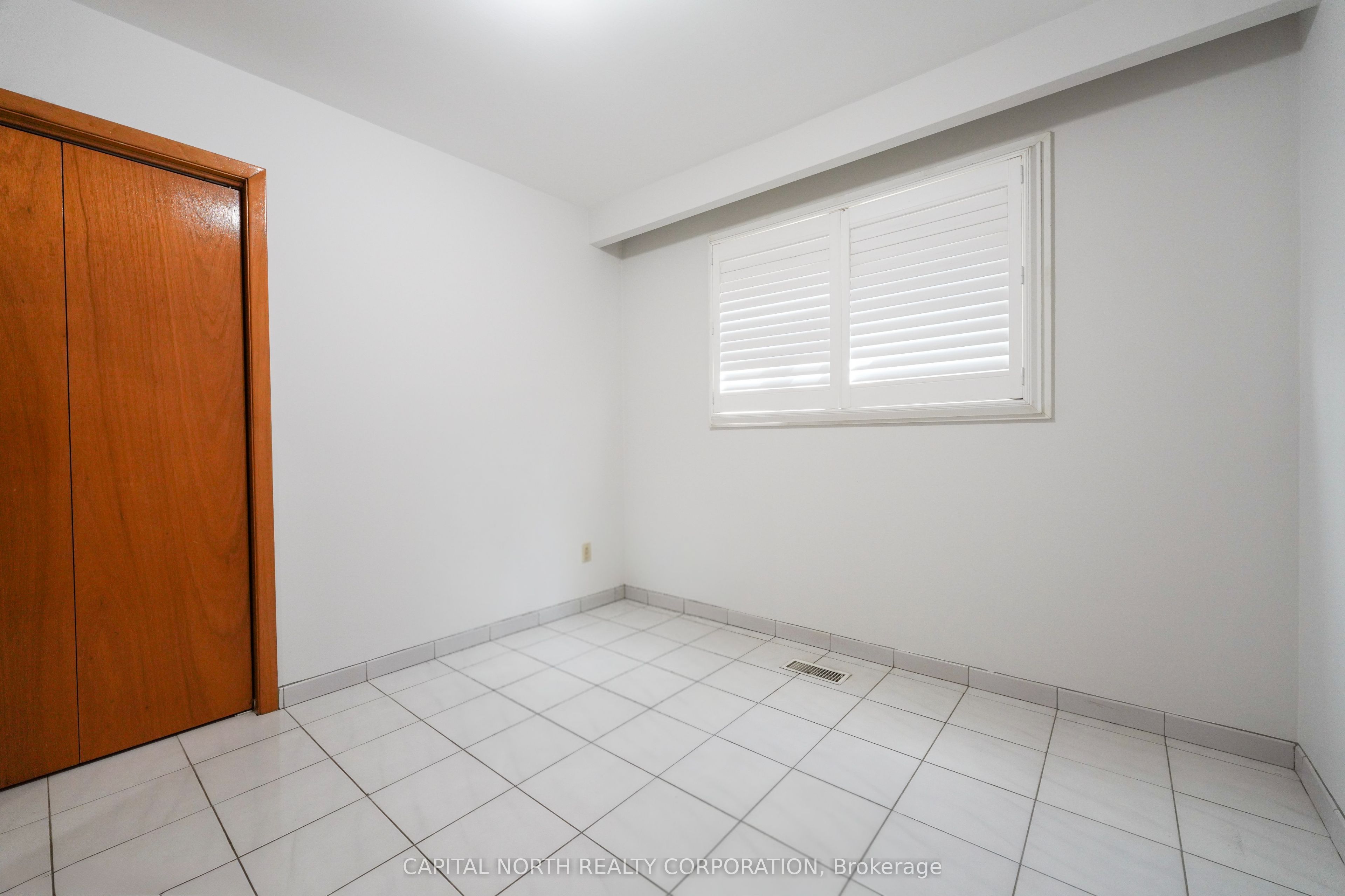 79 Shoreham Drive Property Photo 32