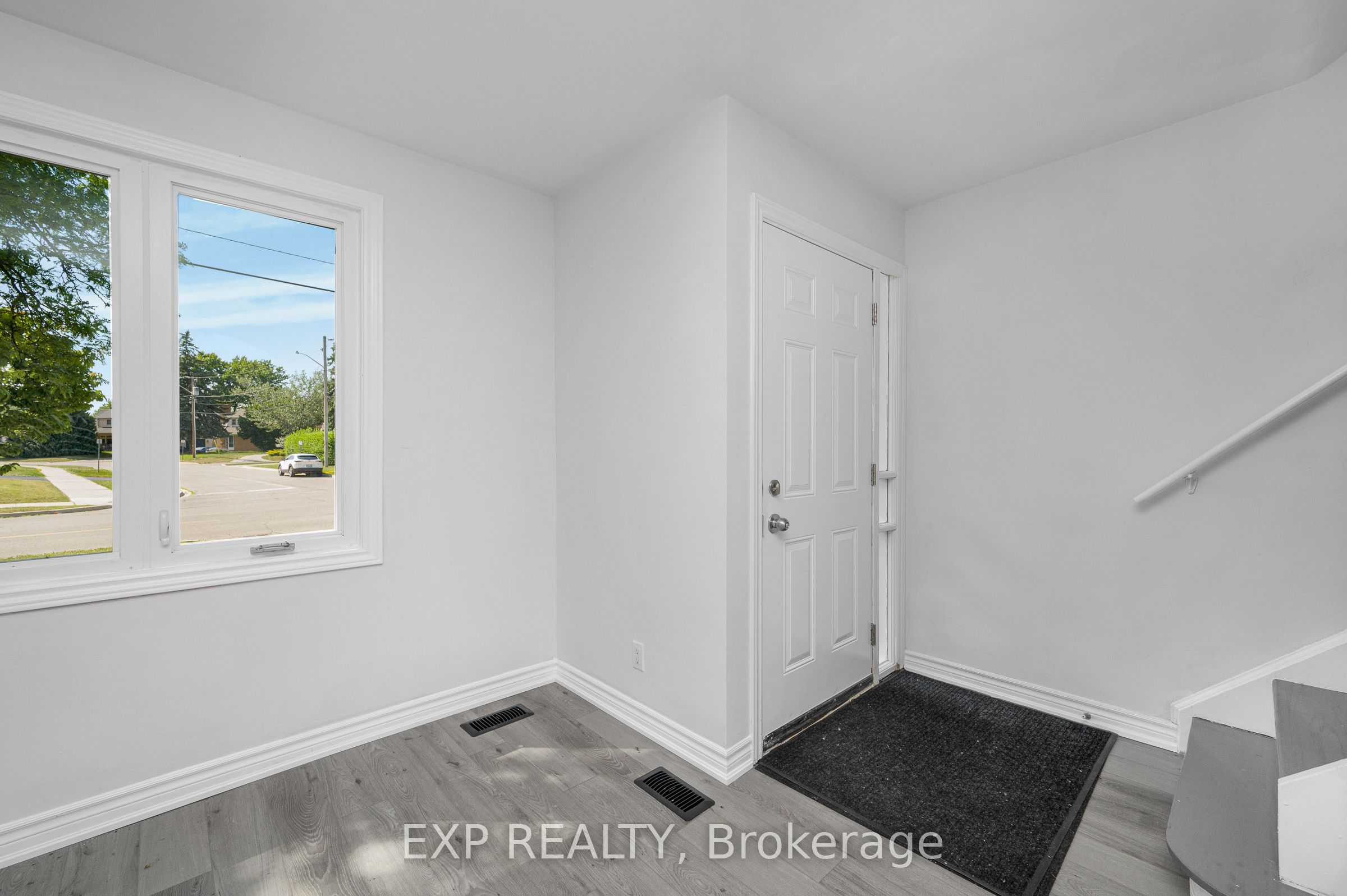 132 Heslop Road Property Photo 8