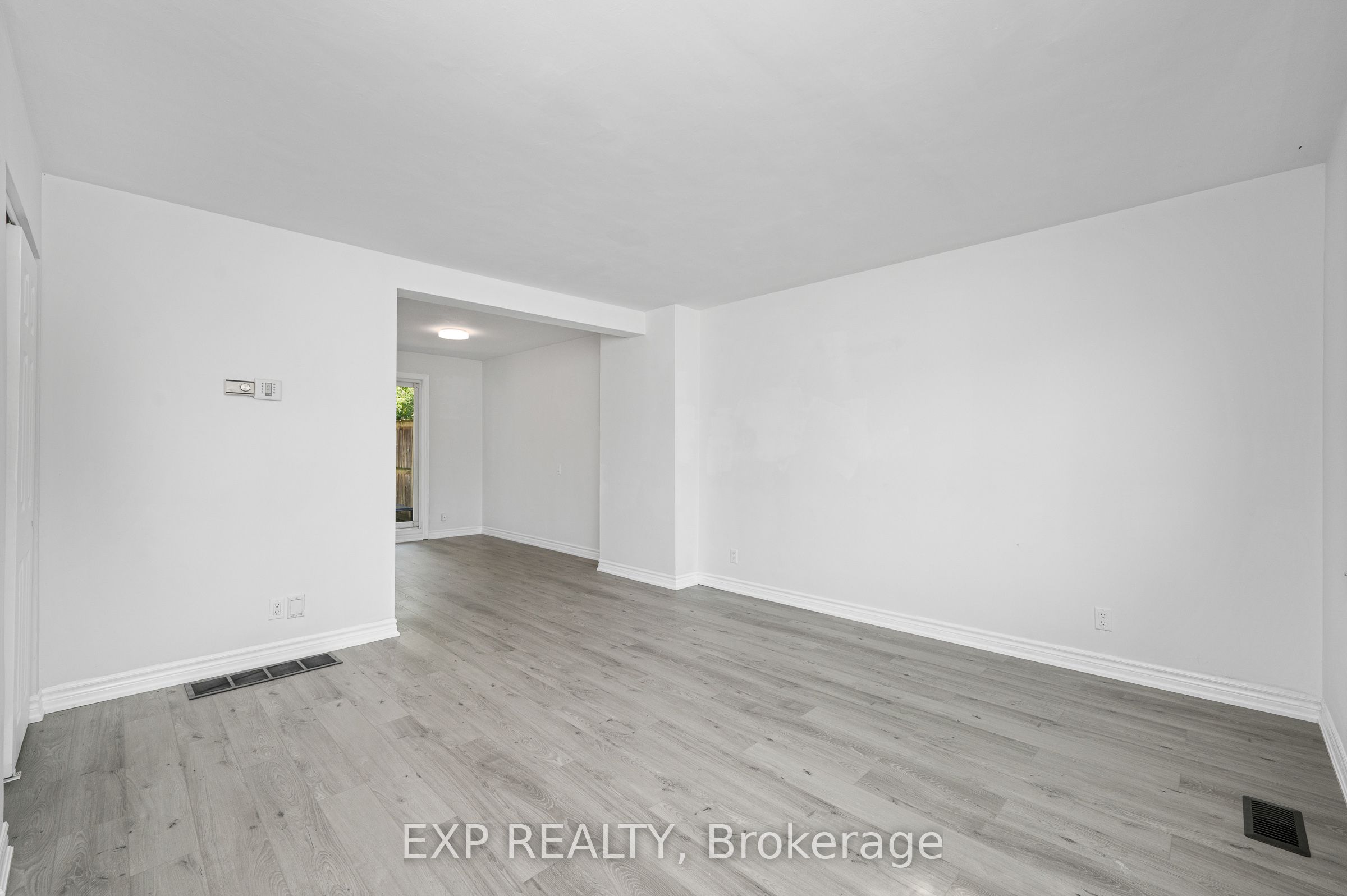 132 Heslop Road Property Photo 11