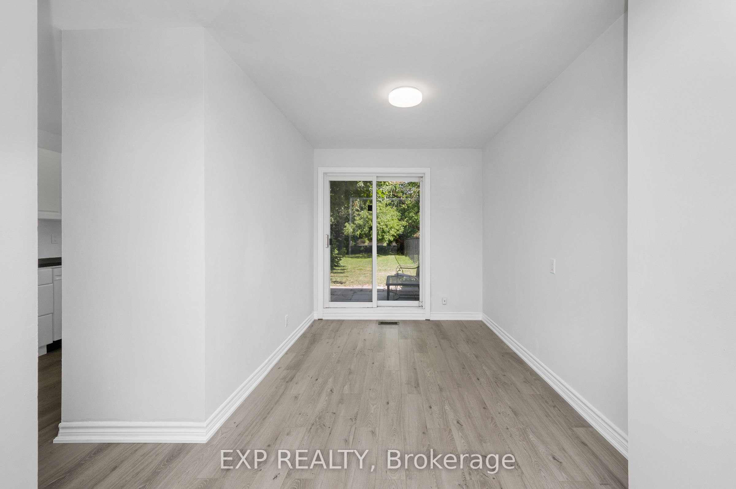 132 Heslop Road Property Photo 14