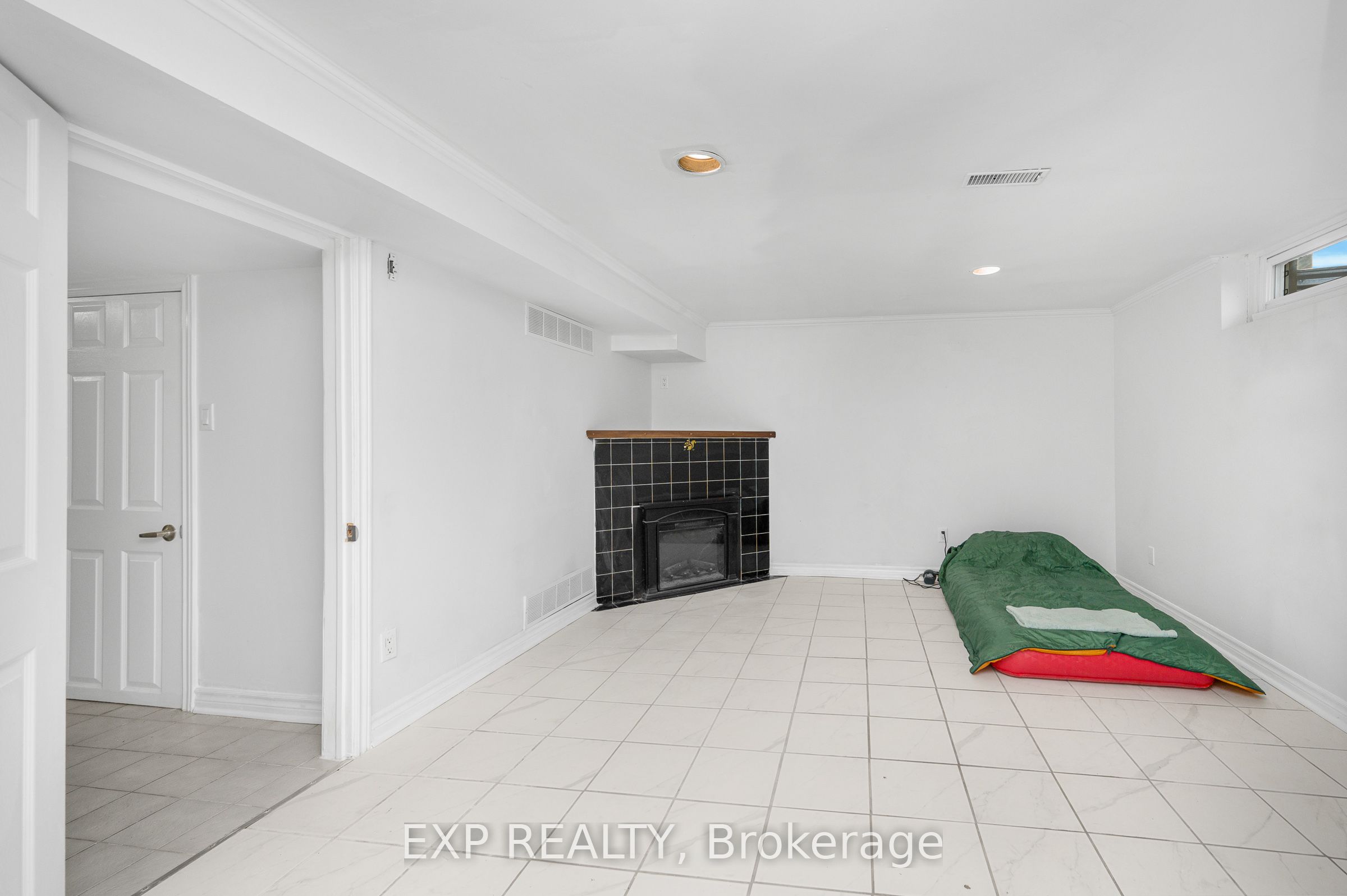 132 Heslop Road Property Photo 32